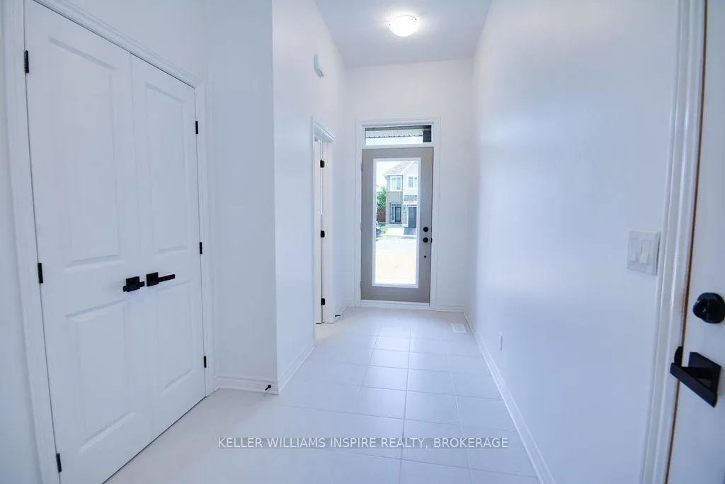 Photo 7 of 954 Stonewalk Drive, Kingston, Kingston East (Incl Barret Crt) — HOMEH