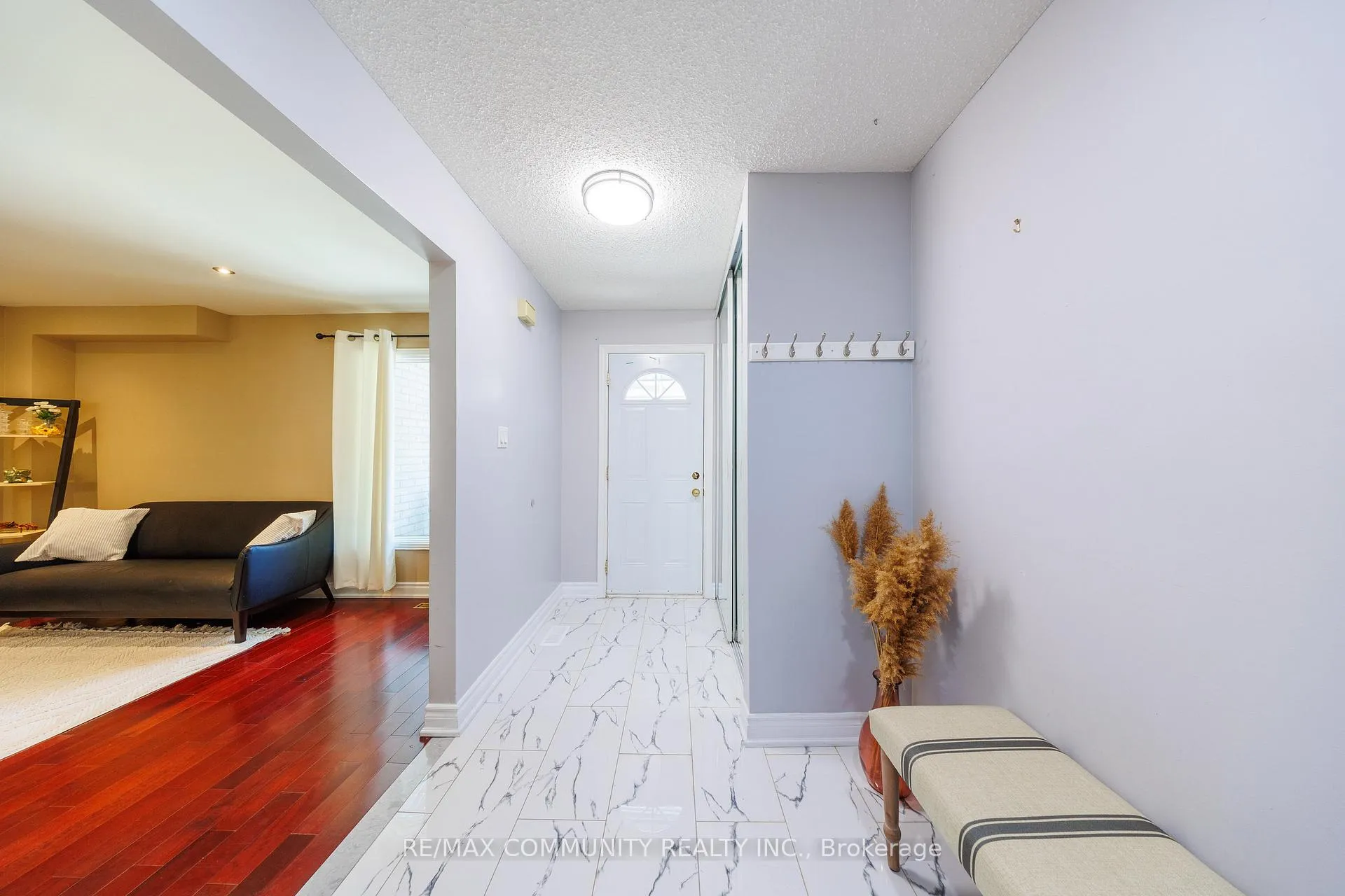 Photo 8 of 28 Trawley Crescent, Ajax, Central East — HOMEH