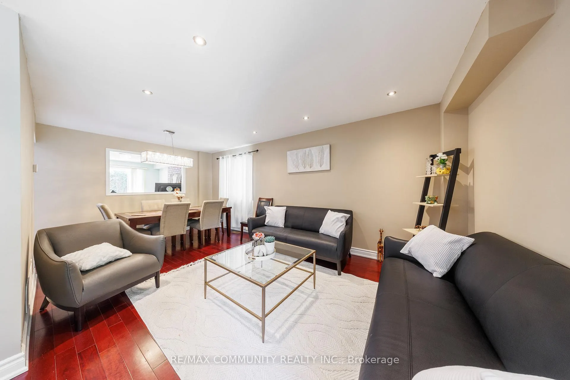 Photo 10 of 28 Trawley Crescent, Ajax, Central East — HOMEH