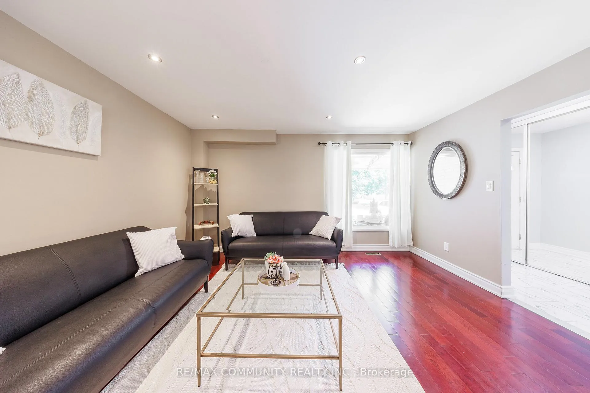 Photo 13 of 28 Trawley Crescent, Ajax, Central East — HOMEH