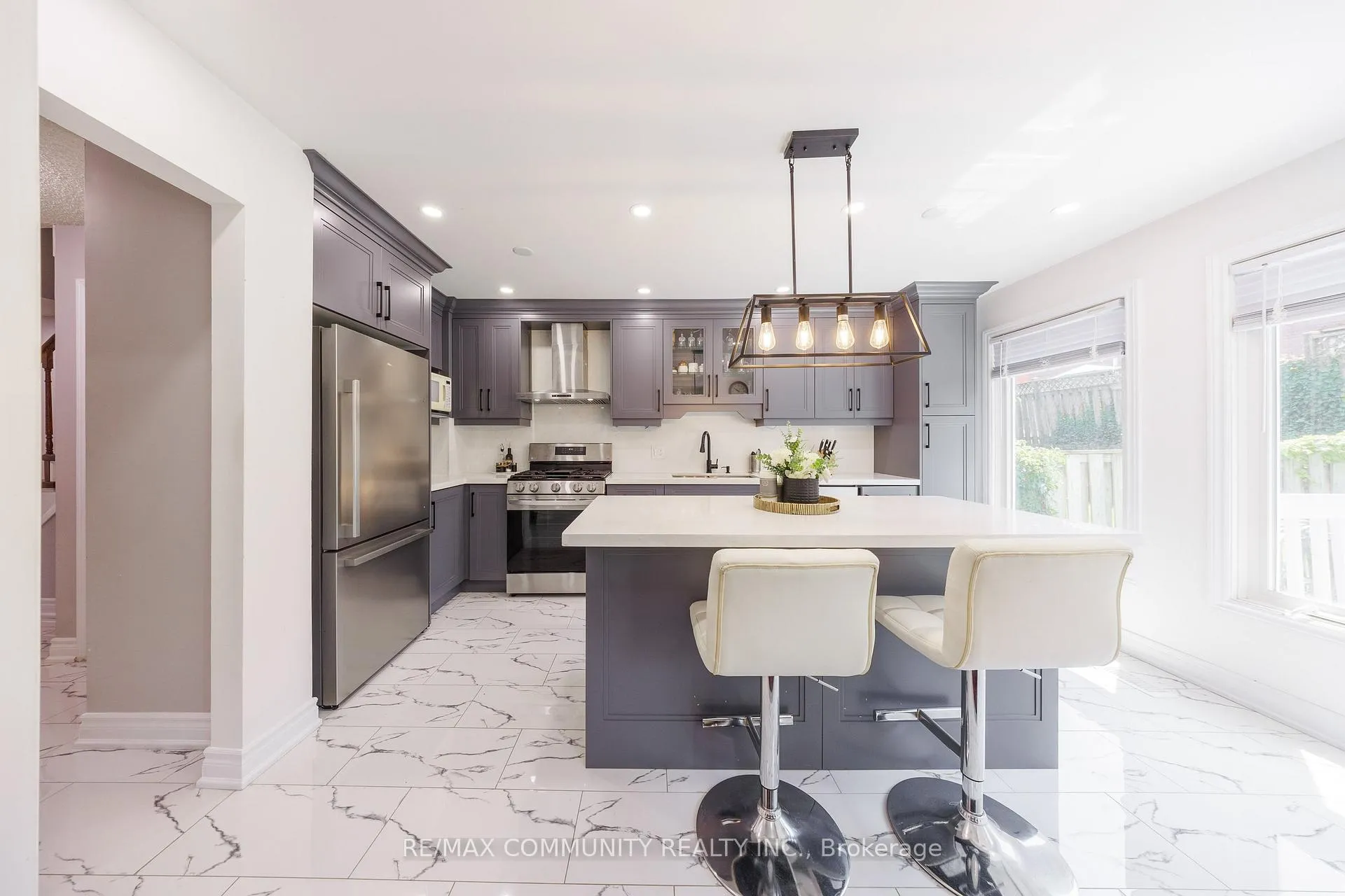 Photo 17 of 28 Trawley Crescent, Ajax, Central East — HOMEH