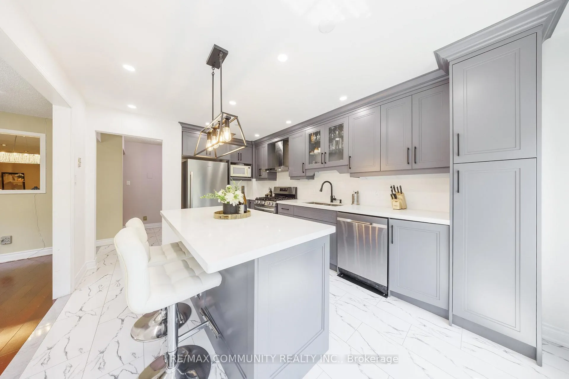 Photo 18 of 28 Trawley Crescent, Ajax, Central East — HOMEH