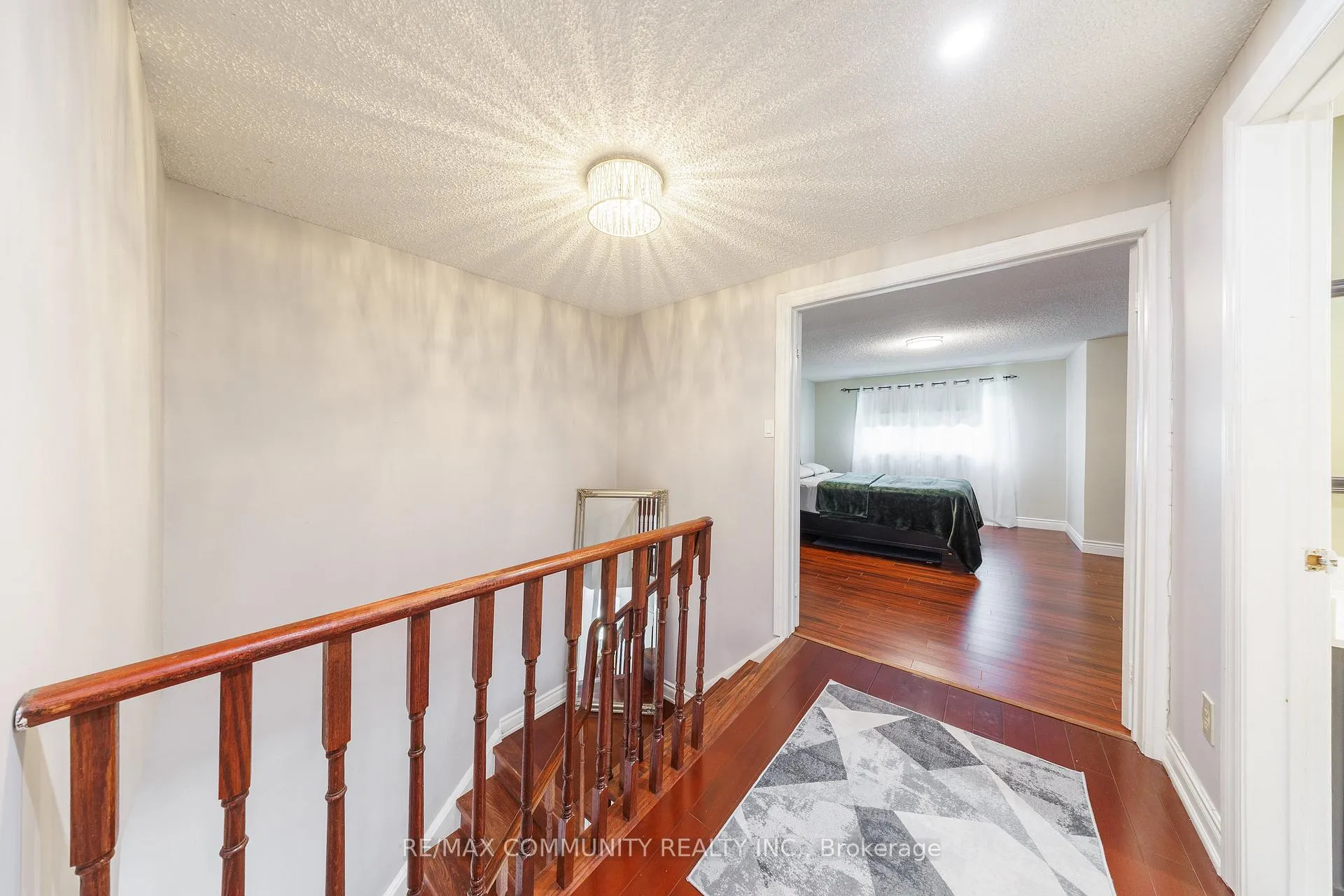 Photo 33 of 28 Trawley Crescent, Ajax, Central East — HOMEH