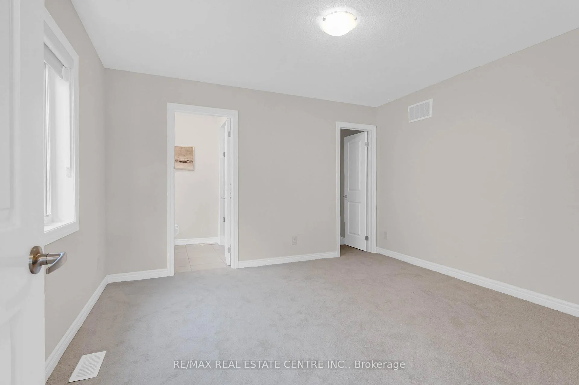 Photo 36 of 63 Georgina Street, Kitchener — HOMEH