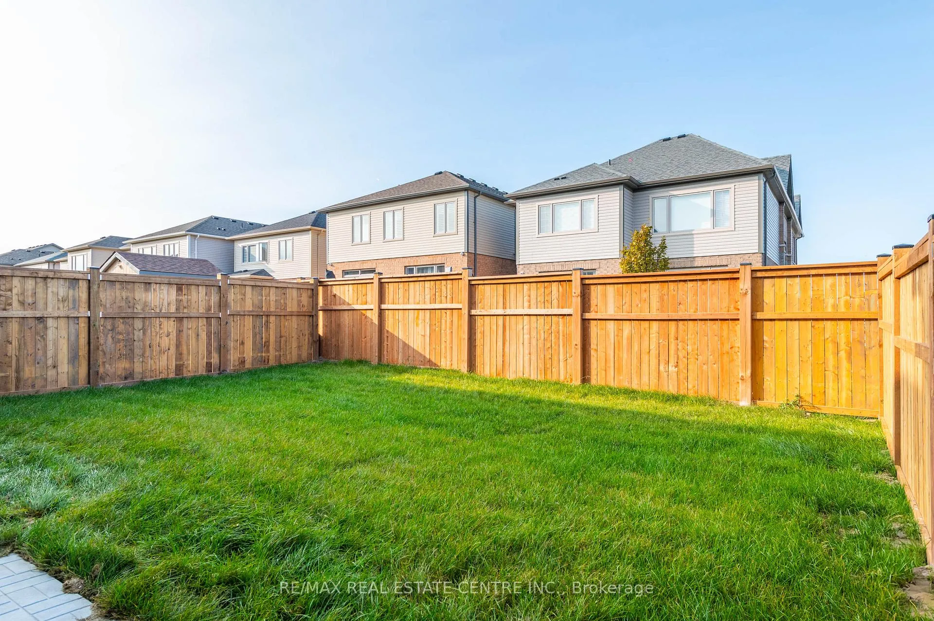 Photo 43 of 63 Georgina Street, Kitchener — HOMEH