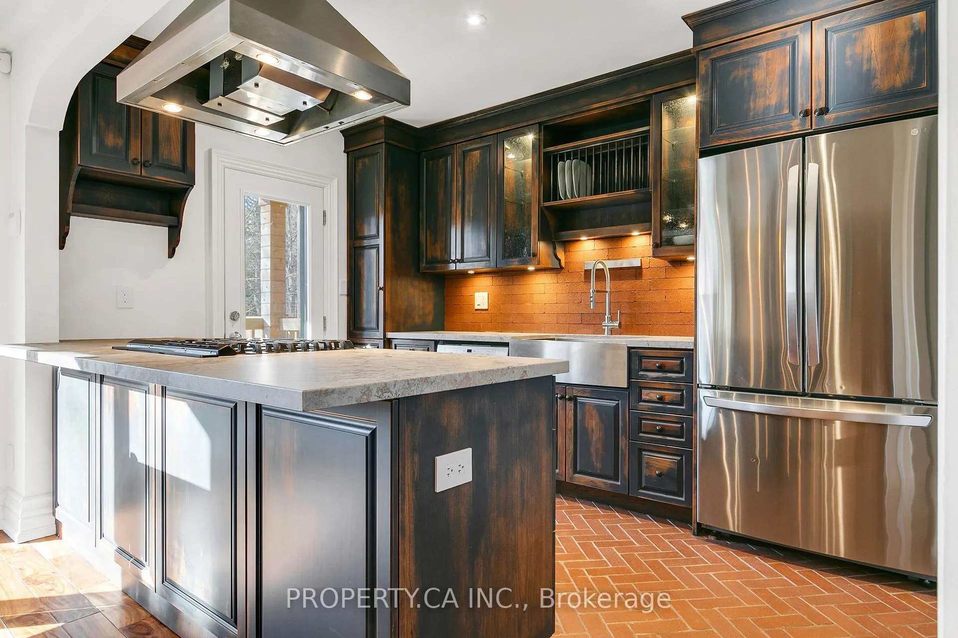 Photo 12 of 48 Park Hill Road, Toronto, Forest Hill North — HOMEH