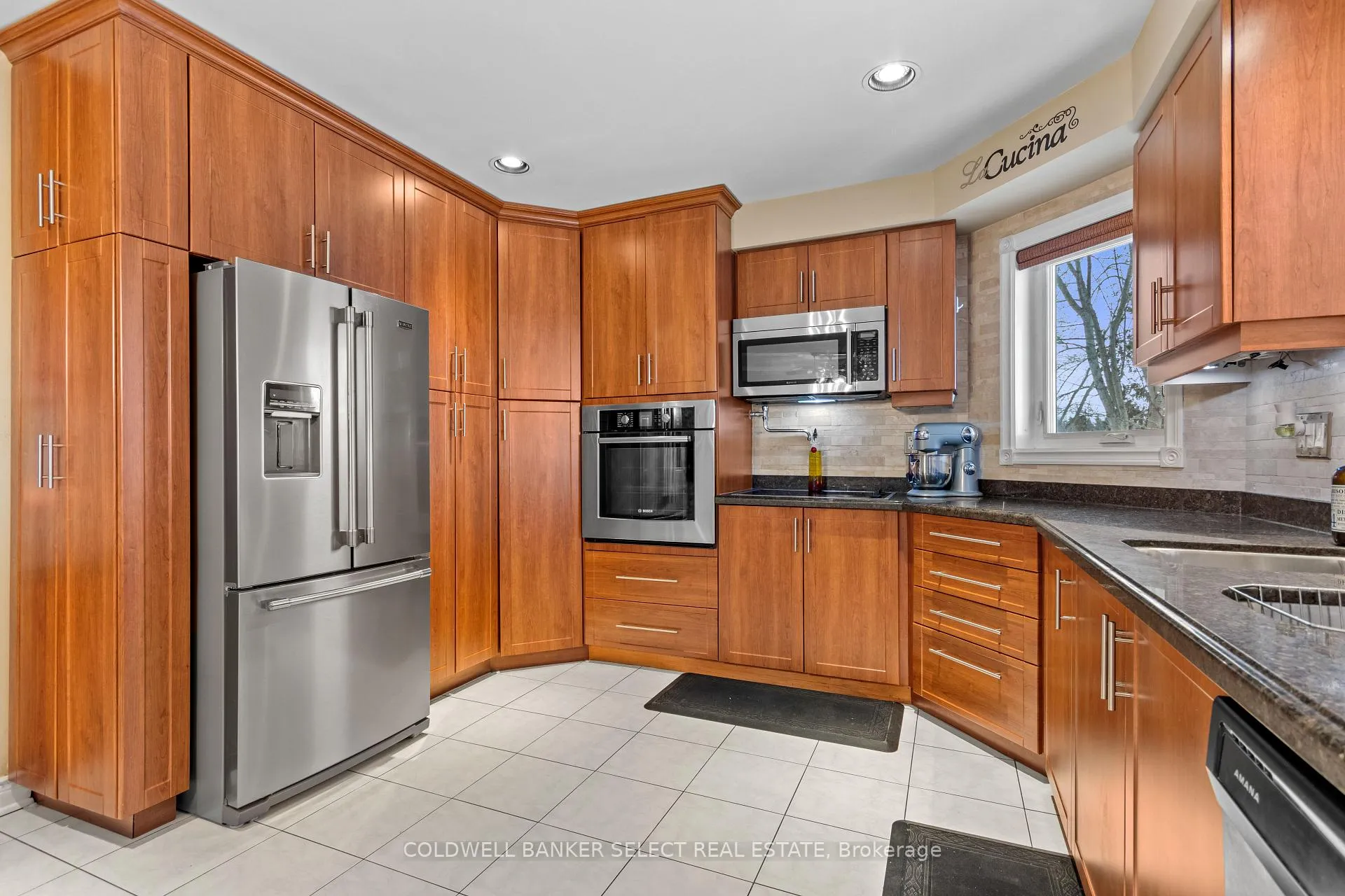 Photo 13 of 14880 Jane Street, King, Rural King — HOMEH