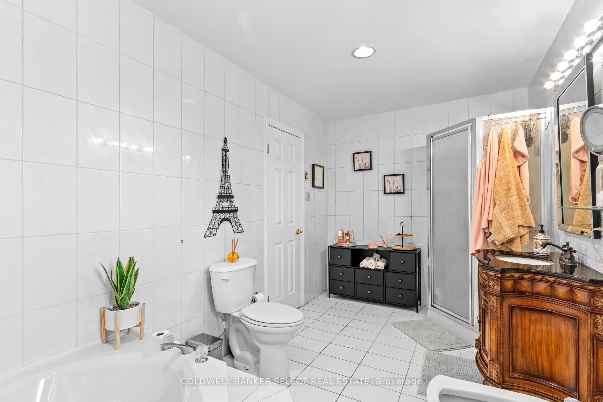 Photo 27 of 14880 Jane Street, King, Rural King — HOMEH