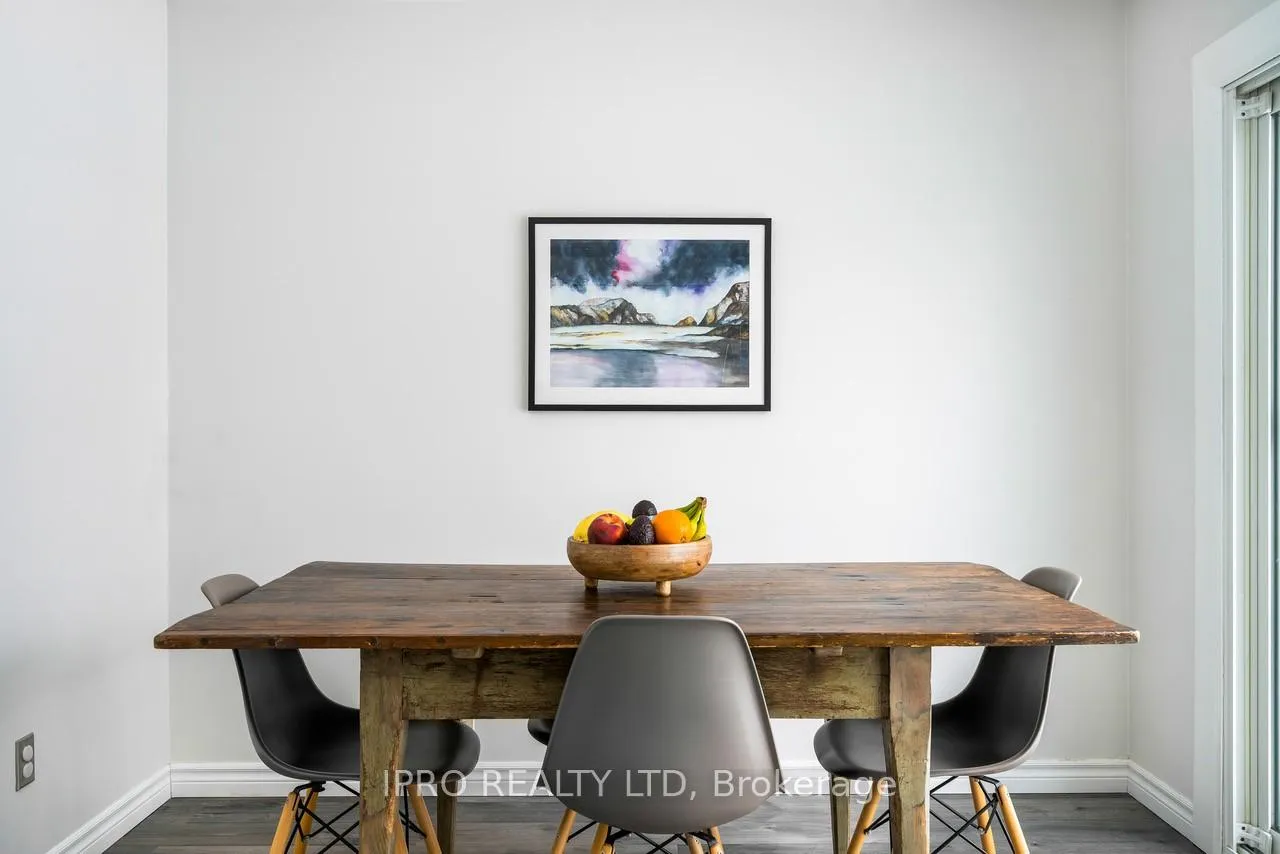 Photo 12 of 19 Reid Crescent, Collingwood — HOMEH