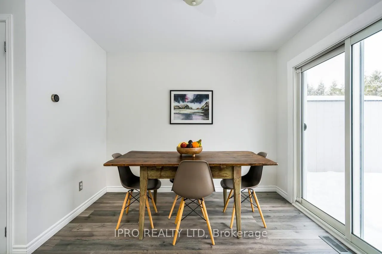Photo 13 of 19 Reid Crescent, Collingwood — HOMEH