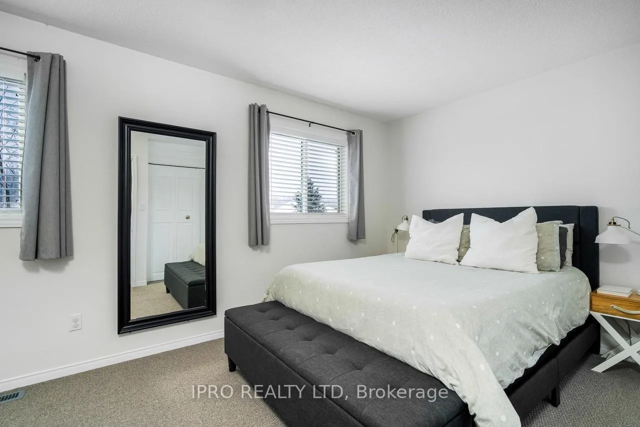 Photo 17 of 19 Reid Crescent, Collingwood — HOMEH