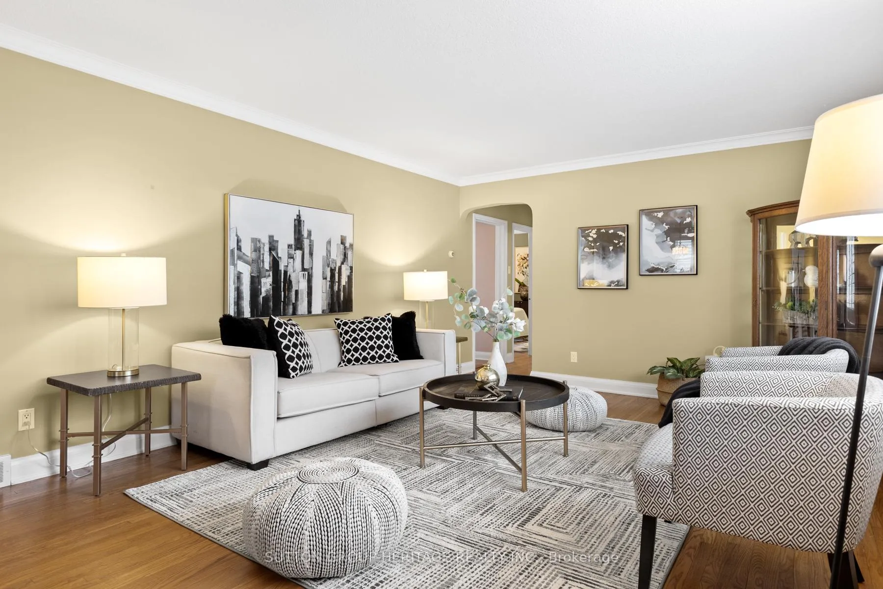 Photo 5 of 122 Euclid Street, Whitby, Downtown Whitby — HOMEH