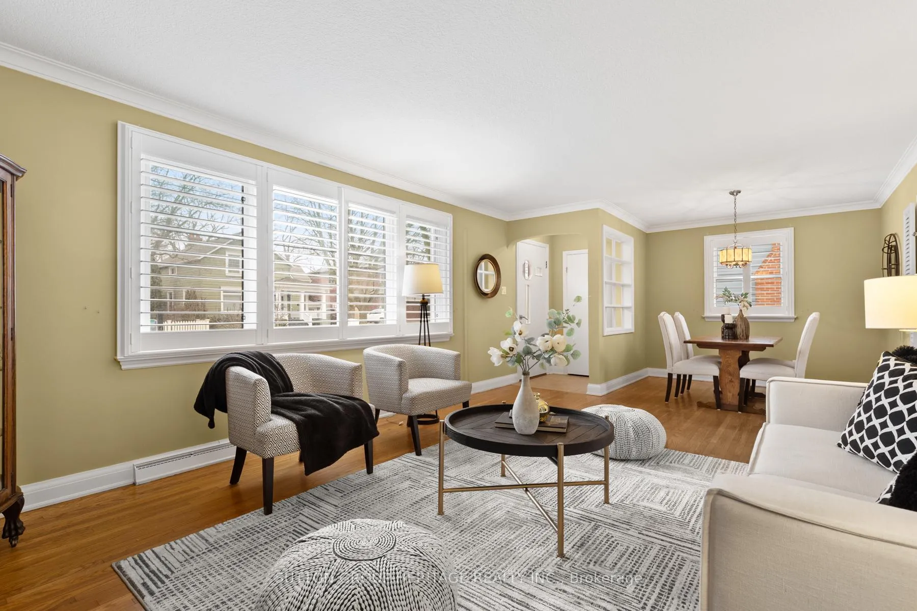 Photo 7 of 122 Euclid Street, Whitby, Downtown Whitby — HOMEH