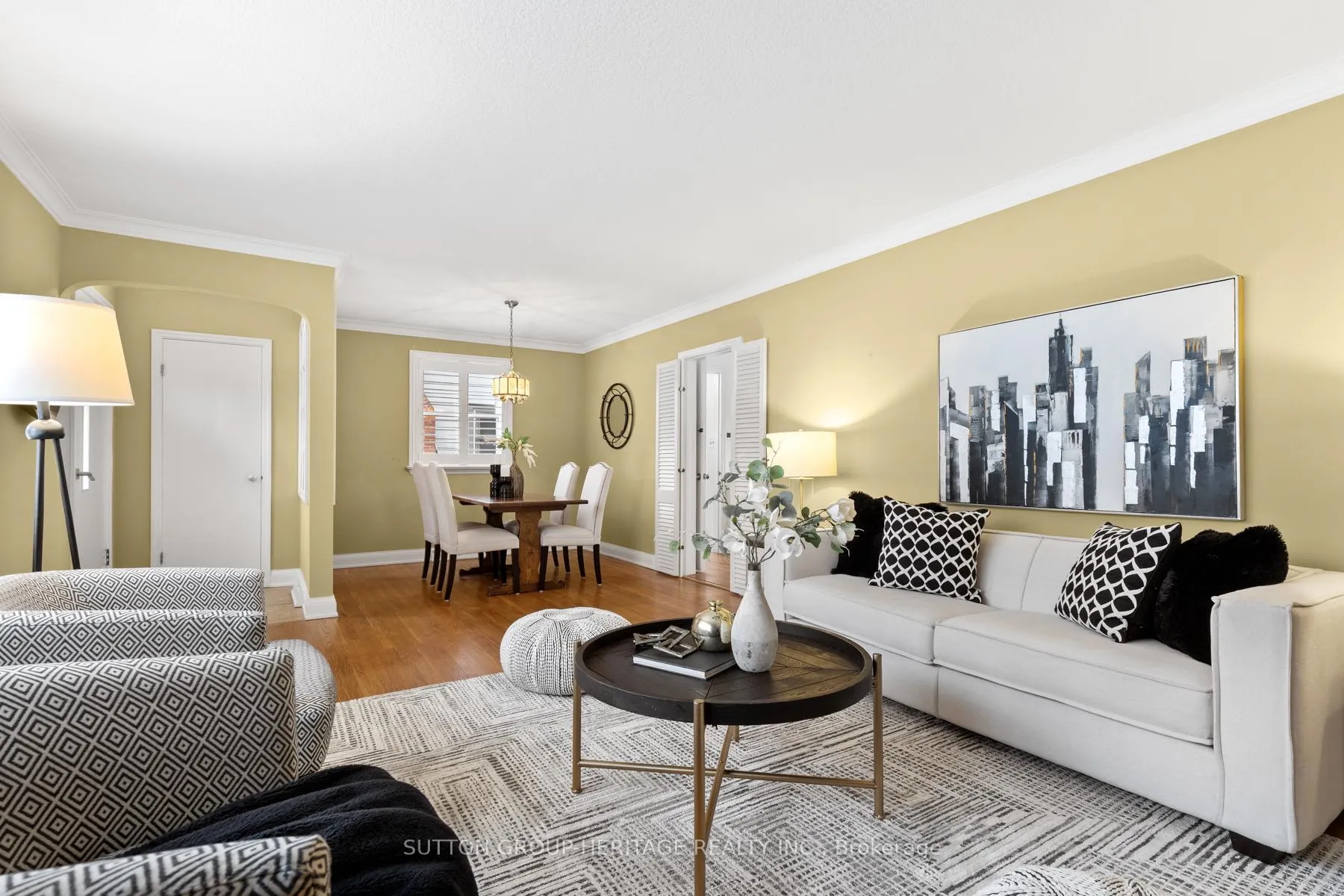 Photo 8 of 122 Euclid Street, Whitby, Downtown Whitby — HOMEH
