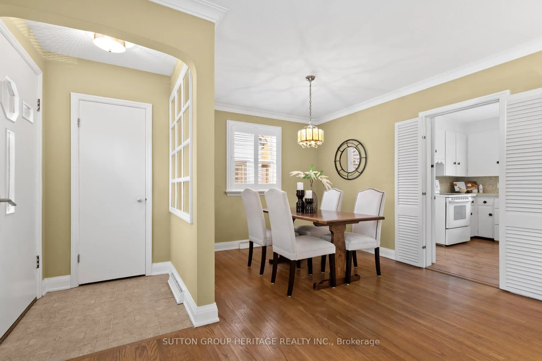 Photo 11 of 122 Euclid Street, Whitby, Downtown Whitby — HOMEH