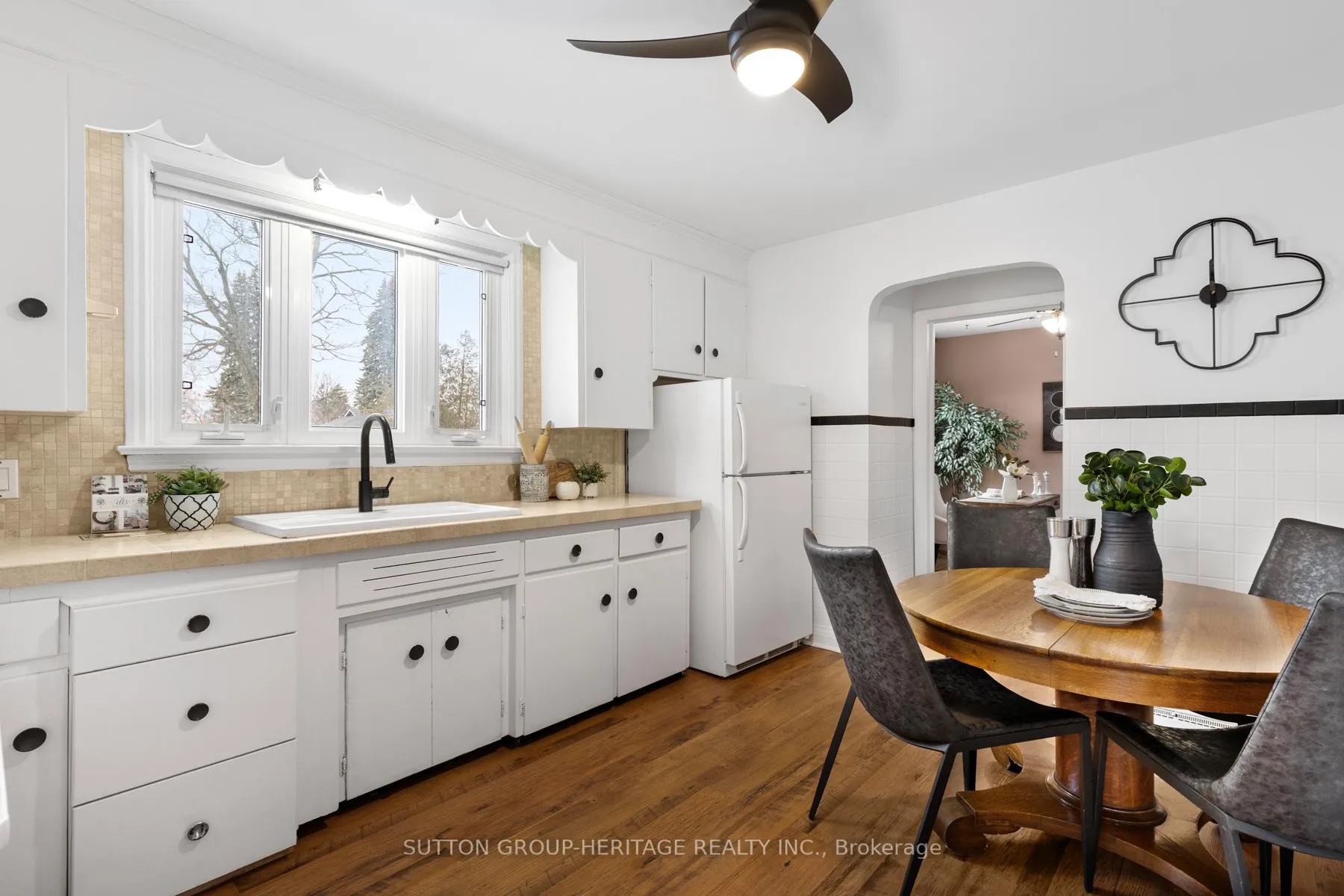 Photo 14 of 122 Euclid Street, Whitby, Downtown Whitby — HOMEH