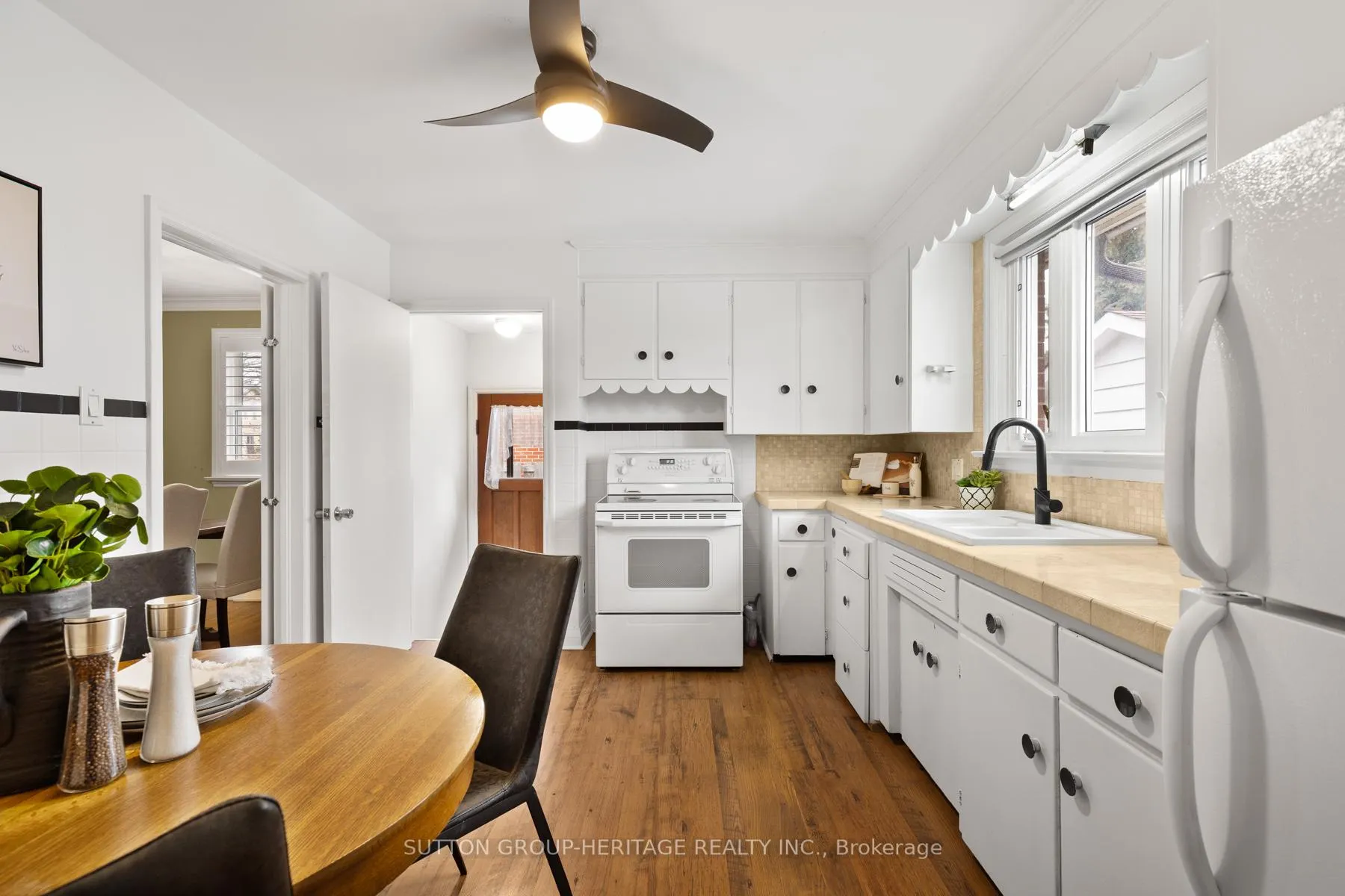 Photo 16 of 122 Euclid Street, Whitby, Downtown Whitby — HOMEH