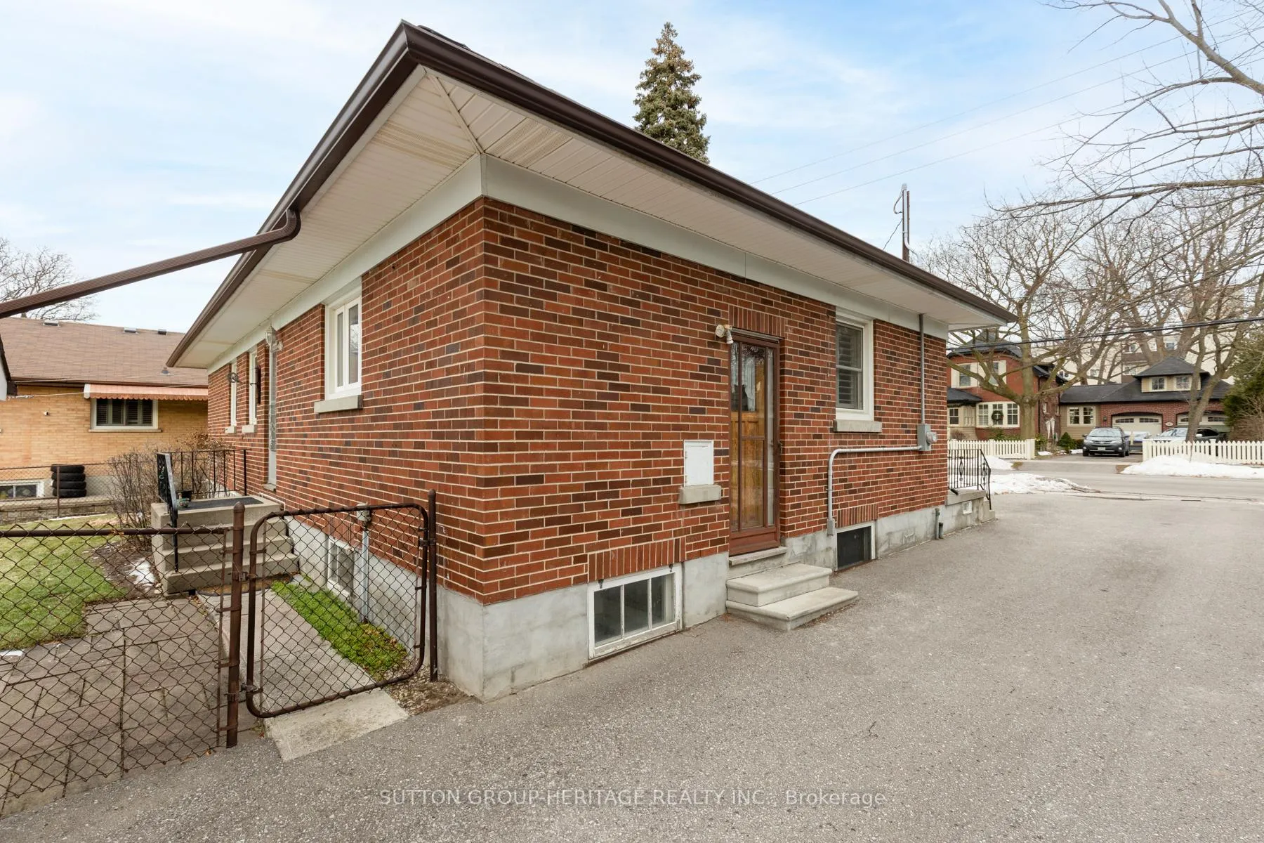 Photo 38 of 122 Euclid Street, Whitby, Downtown Whitby — HOMEH
