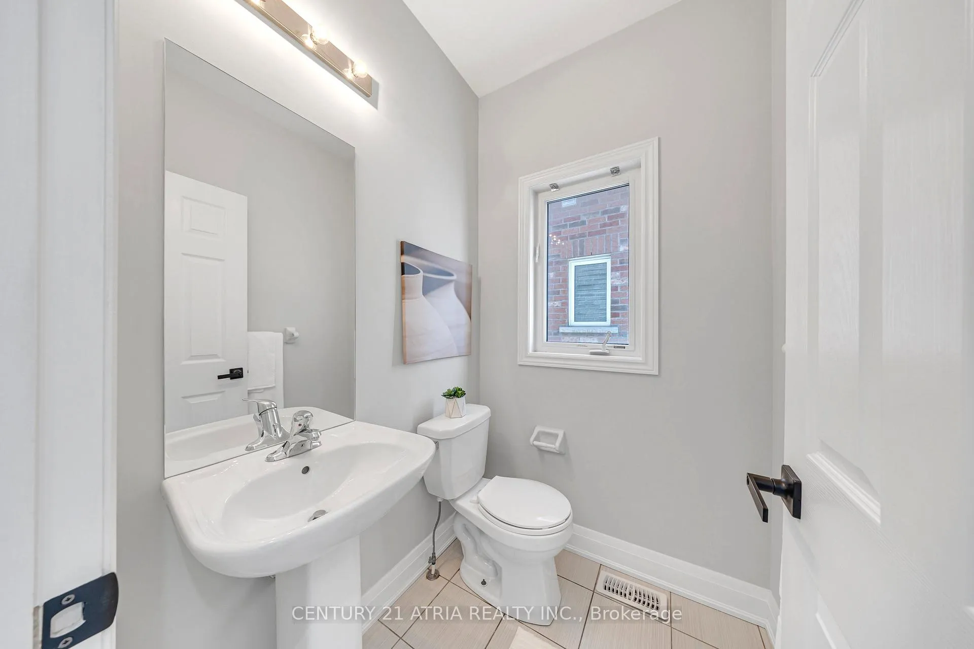 Photo 5 of 37 Fimco Crescent, Markham, Greensborough — HOMEH