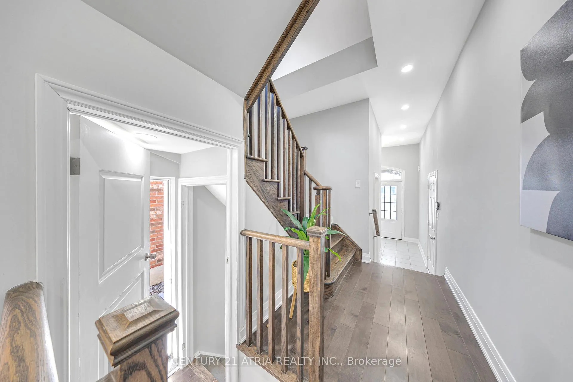 Photo 7 of 37 Fimco Crescent, Markham, Greensborough — HOMEH