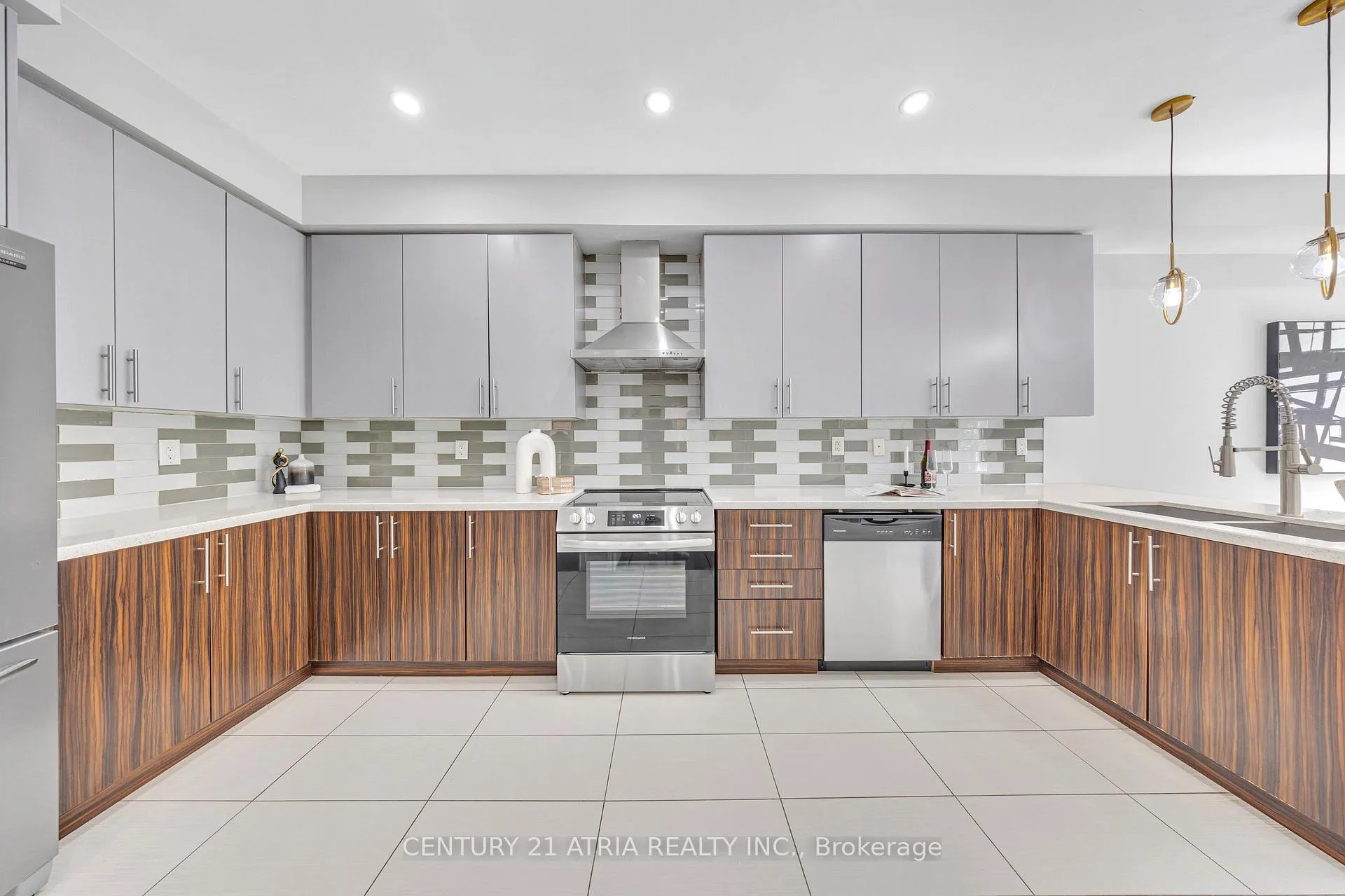 Photo 14 of 37 Fimco Crescent, Markham, Greensborough — HOMEH