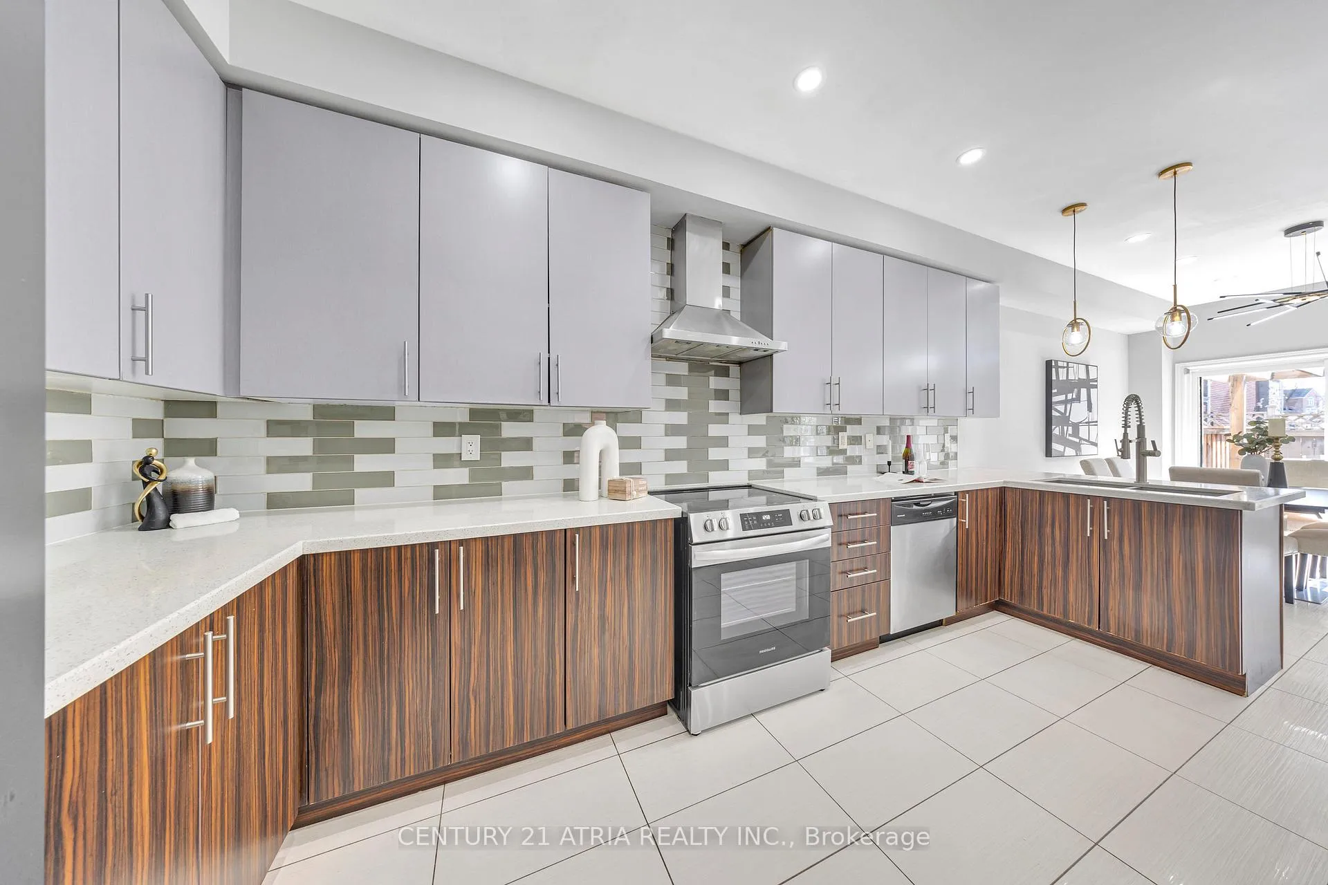 Photo 16 of 37 Fimco Crescent, Markham, Greensborough — HOMEH