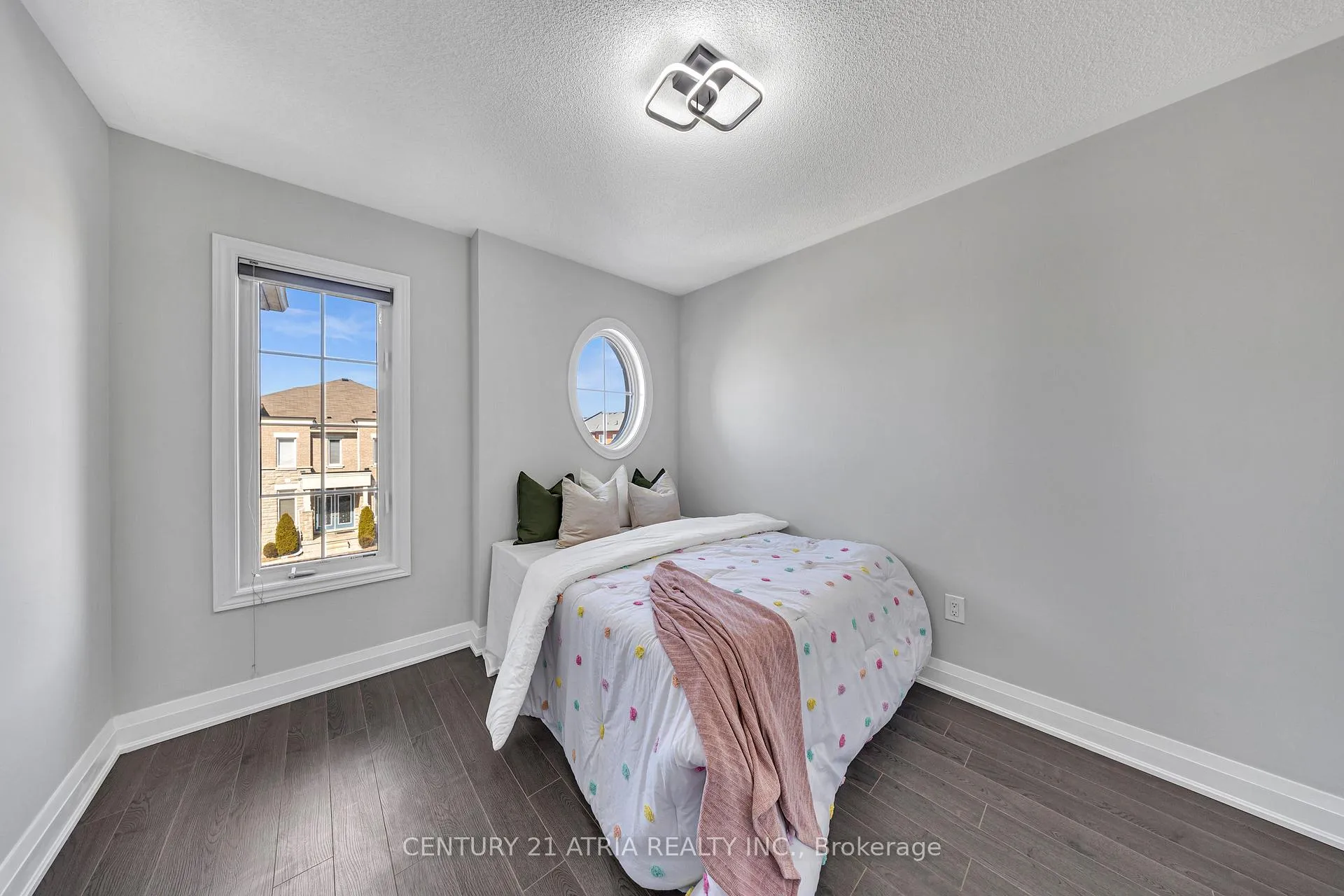 Photo 28 of 37 Fimco Crescent, Markham, Greensborough — HOMEH