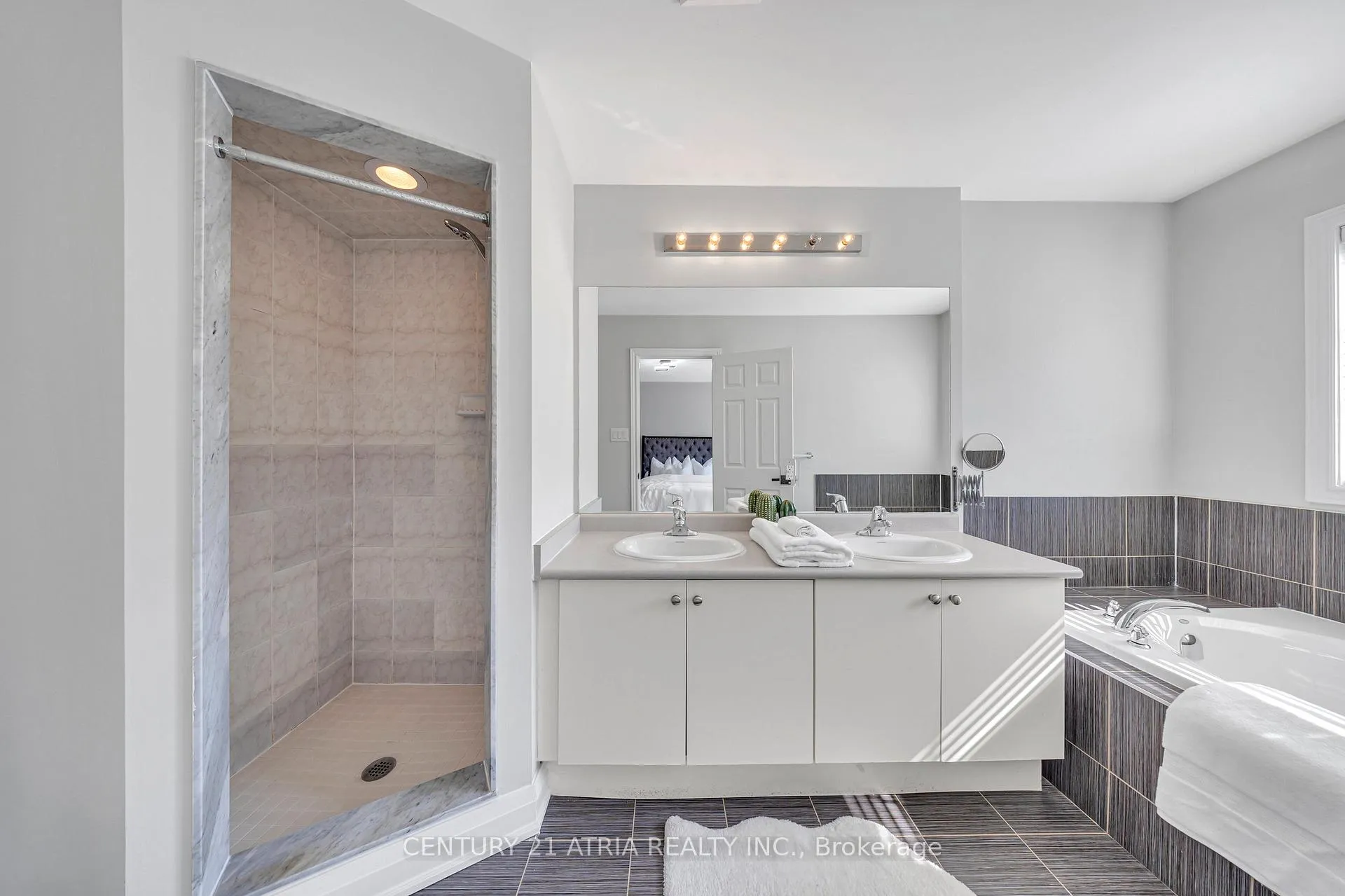 Photo 36 of 37 Fimco Crescent, Markham, Greensborough — HOMEH