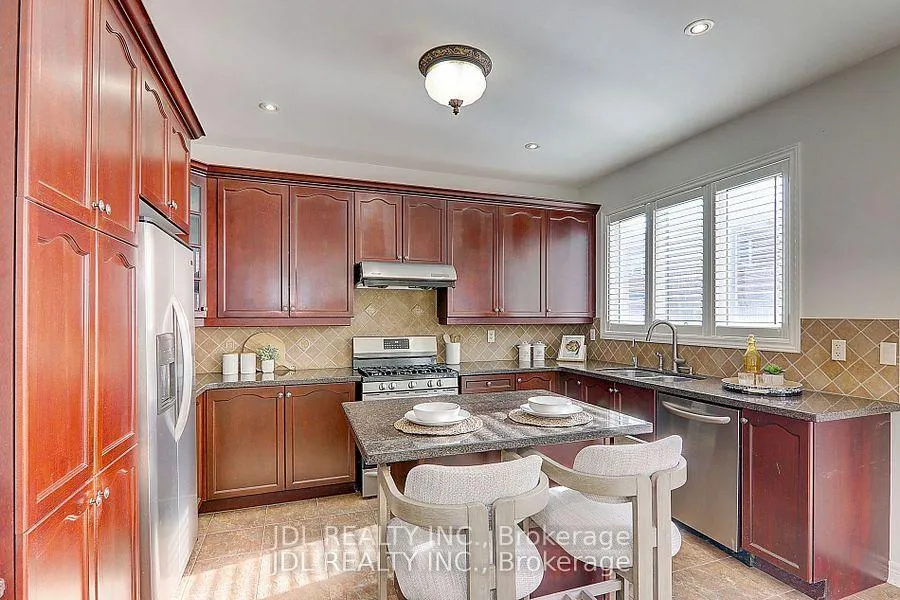Photo 19 of 37 Armando Drive, Markham, Wismer — HOMEH