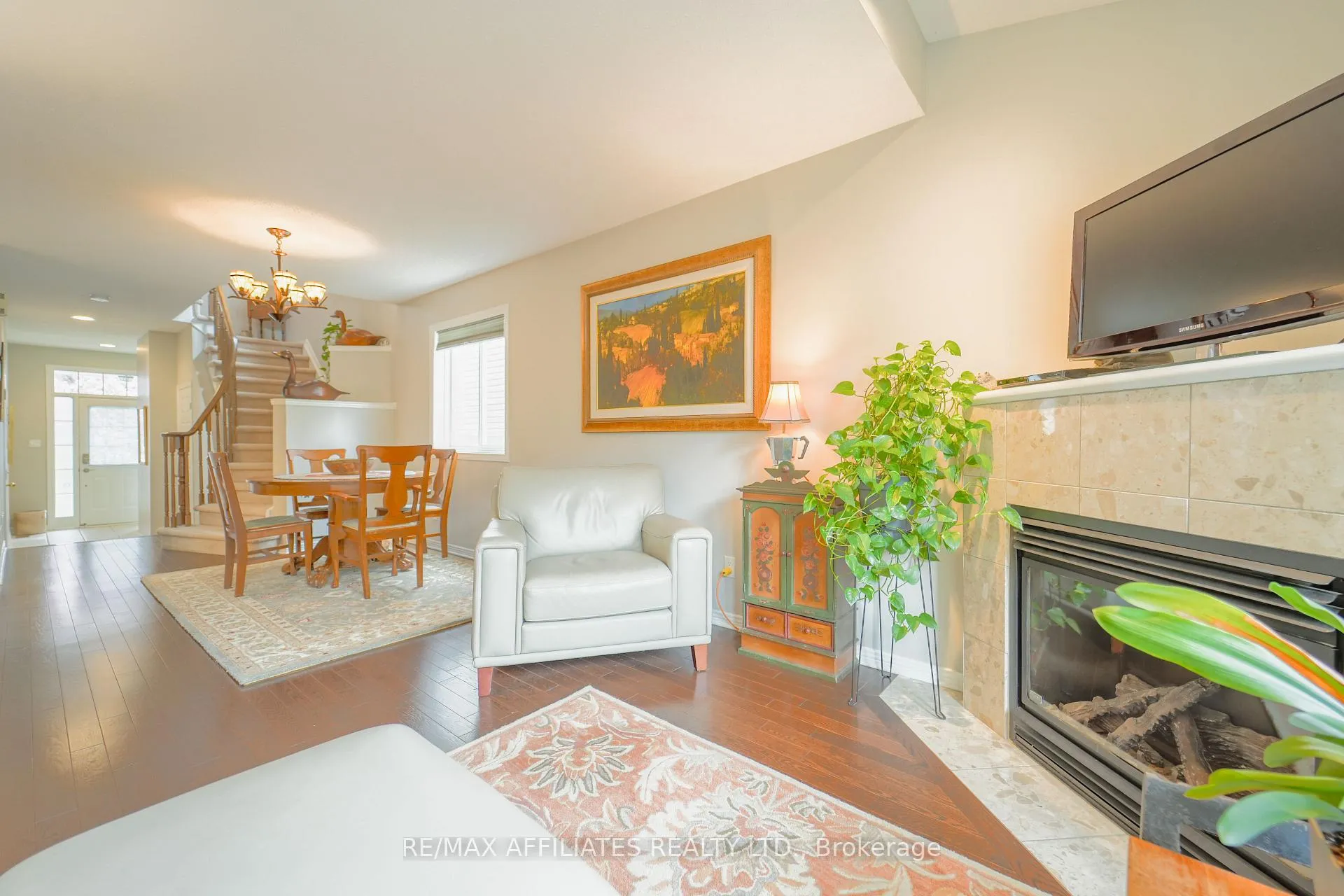 Photo 10 of 47 Saddlesmith Circle, Ottawa, Kanata - Emerald Meadows/Trailwest — HOMEH