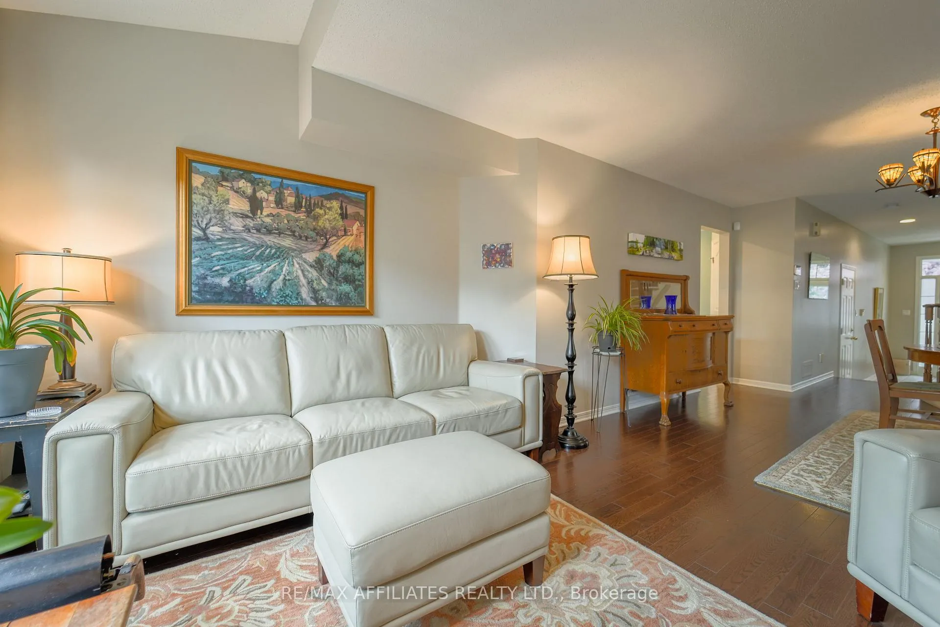 Photo 11 of 47 Saddlesmith Circle, Ottawa, Kanata - Emerald Meadows/Trailwest — HOMEH