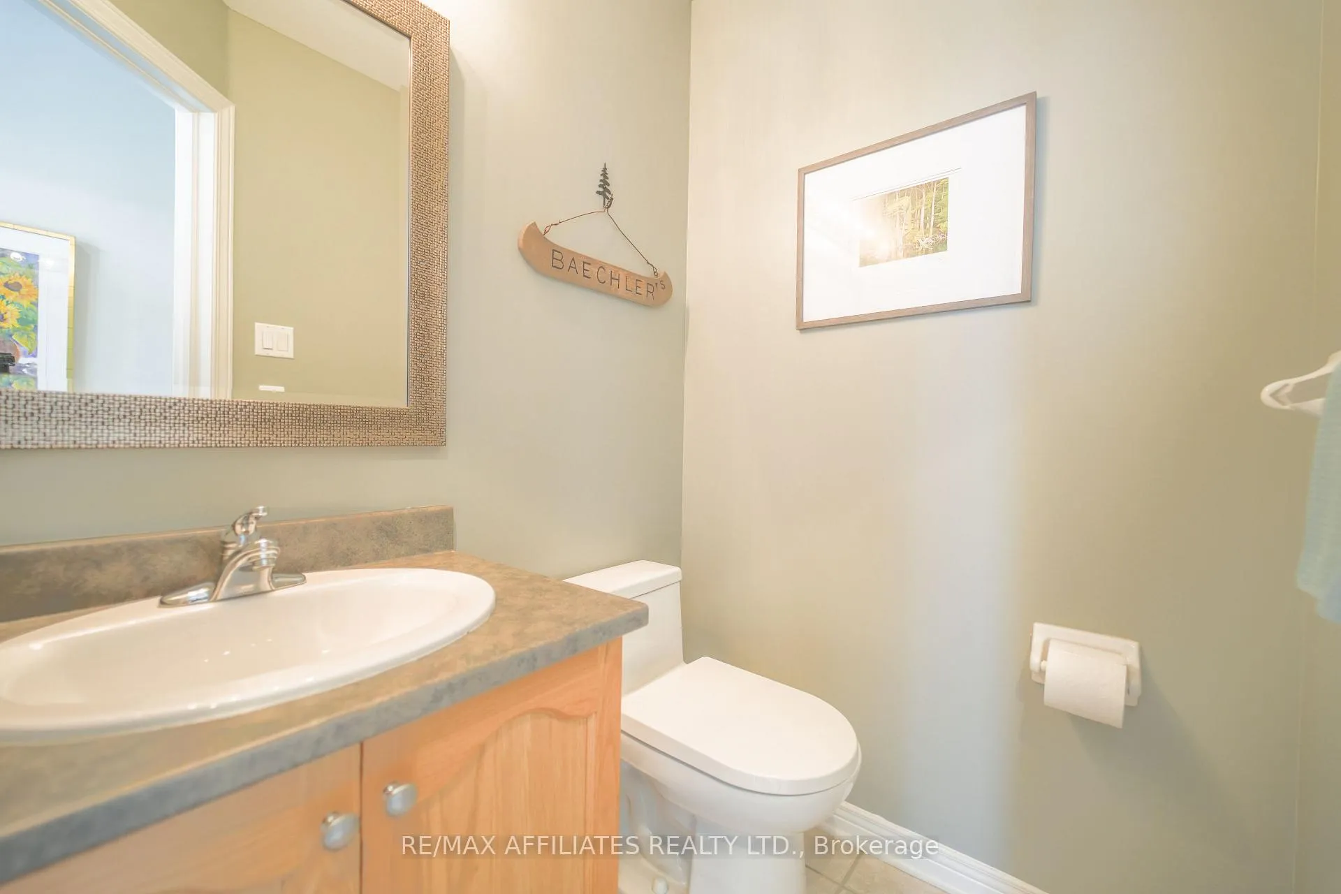 Photo 16 of 47 Saddlesmith Circle, Ottawa, Kanata - Emerald Meadows/Trailwest — HOMEH