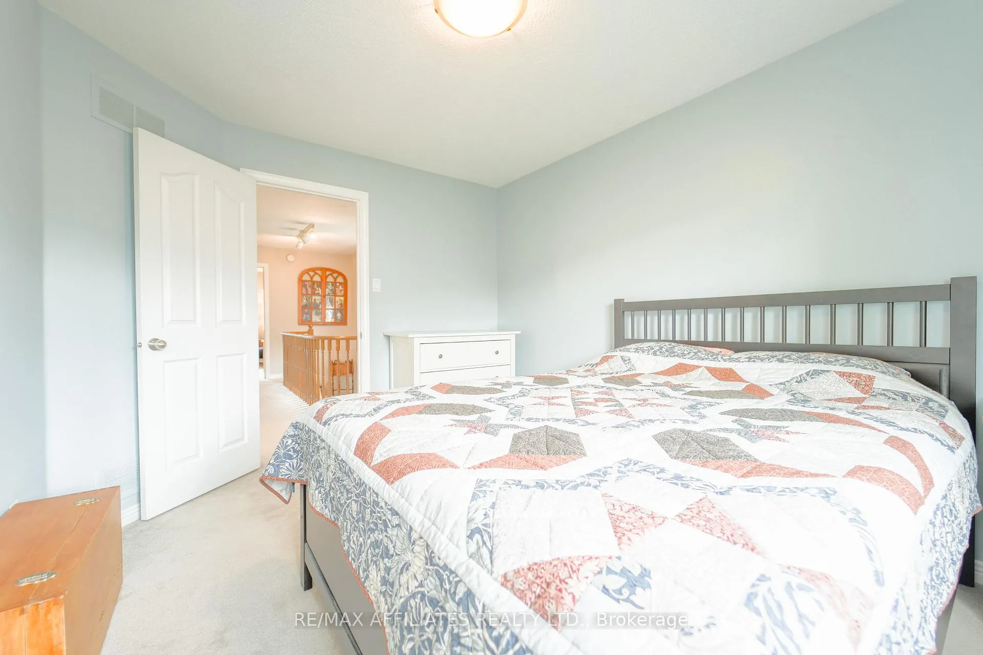 Photo 23 of 47 Saddlesmith Circle, Ottawa, Kanata - Emerald Meadows/Trailwest — HOMEH