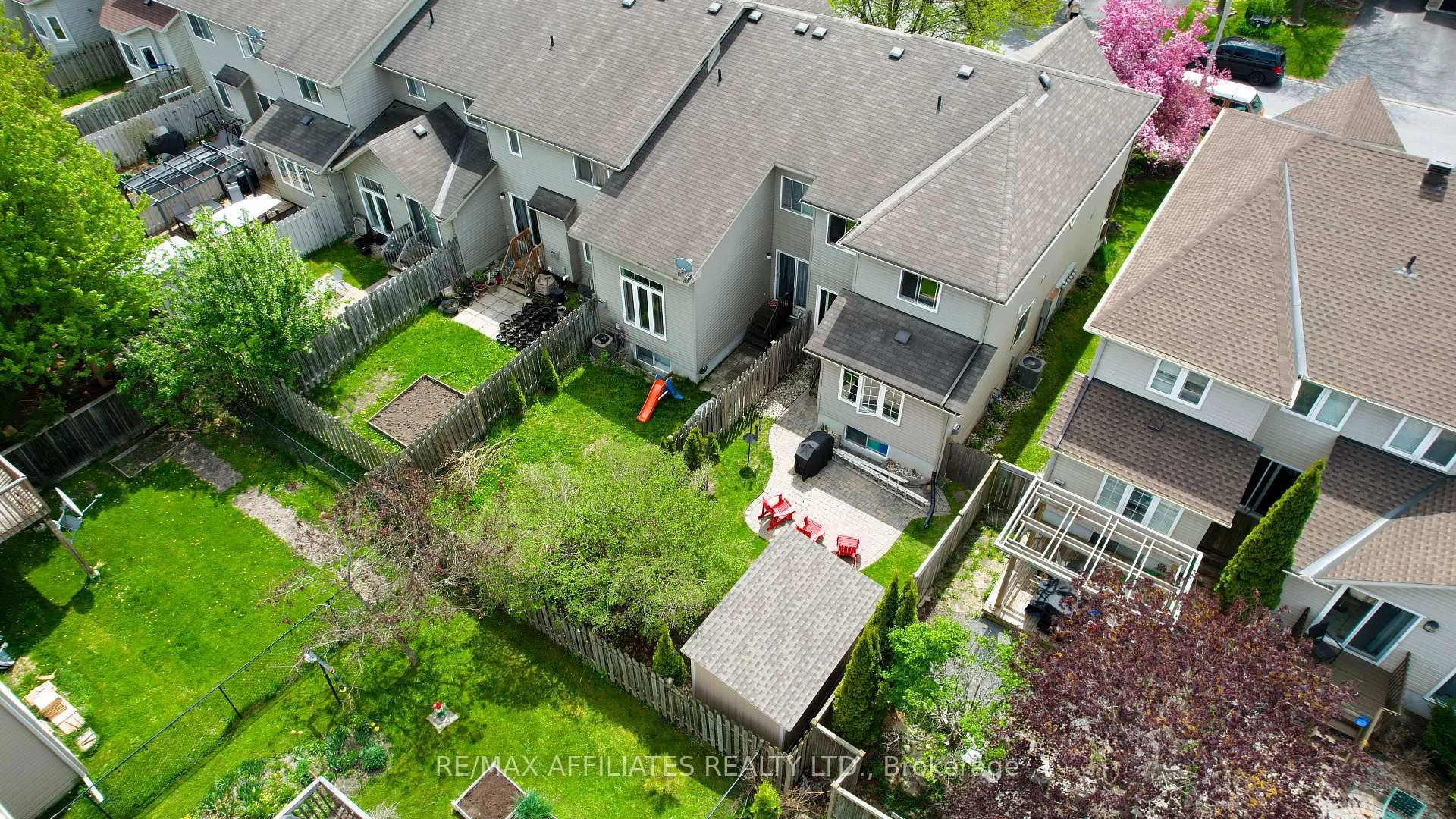 Photo 32 of 47 Saddlesmith Circle, Ottawa, Kanata - Emerald Meadows/Trailwest — HOMEH