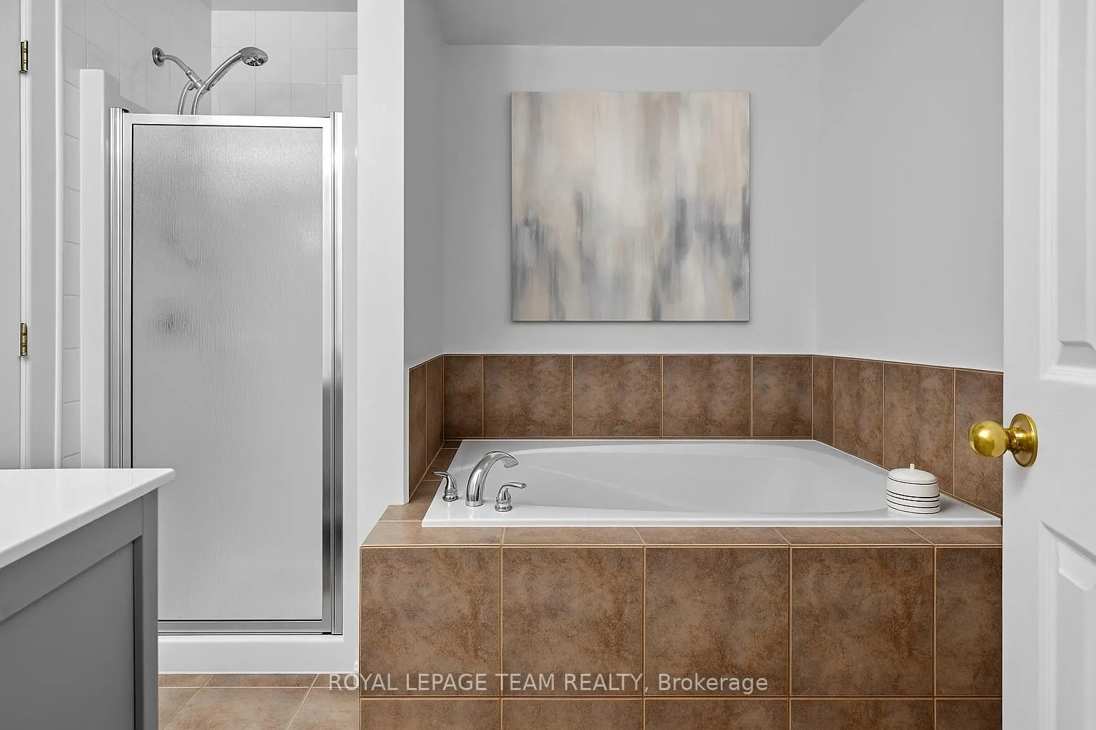 Photo 18 of 114 Wharhol Private, Ottawa, Westcliffe Estates — HOMEH