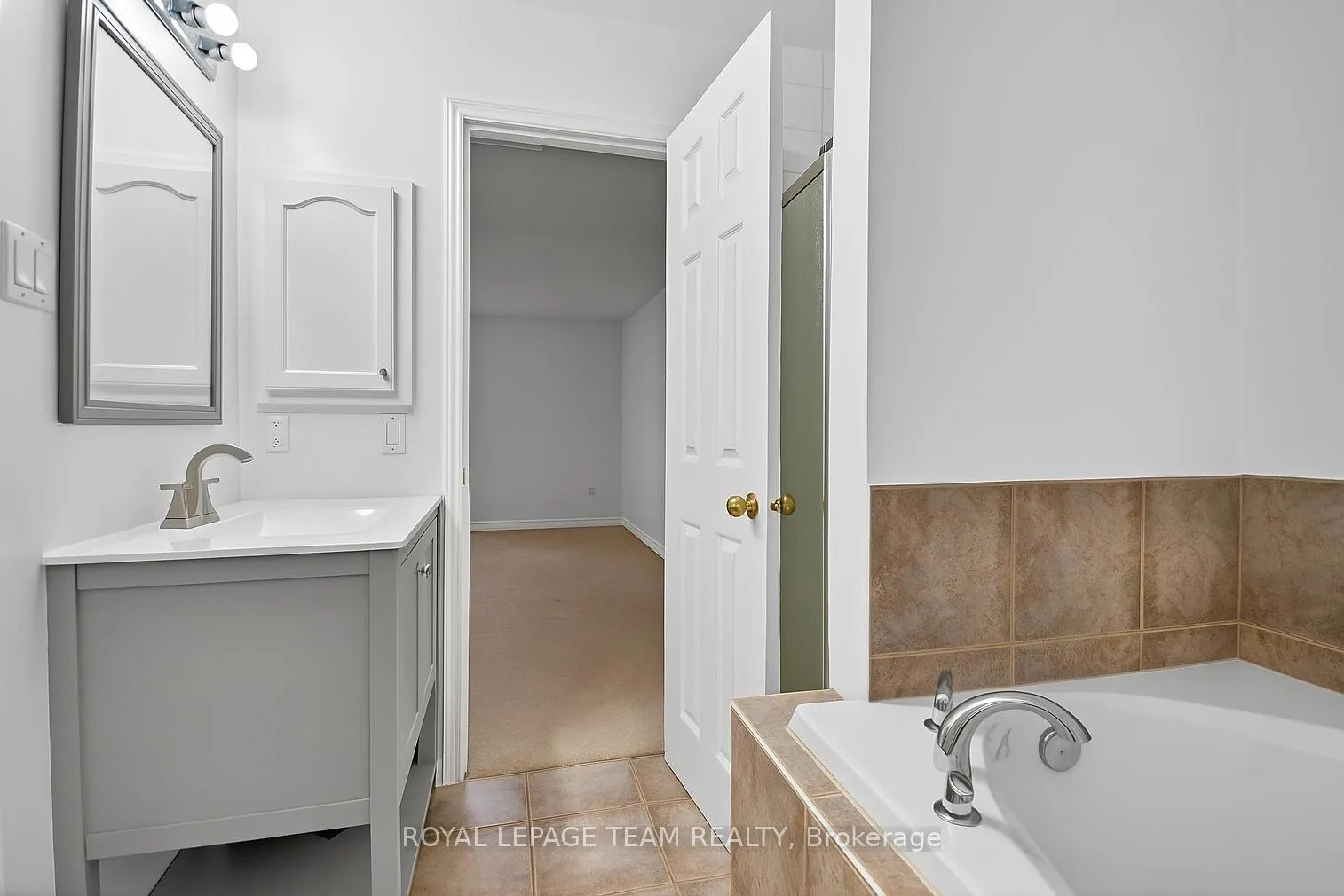 Photo 20 of 114 Wharhol Private, Ottawa, Westcliffe Estates — HOMEH