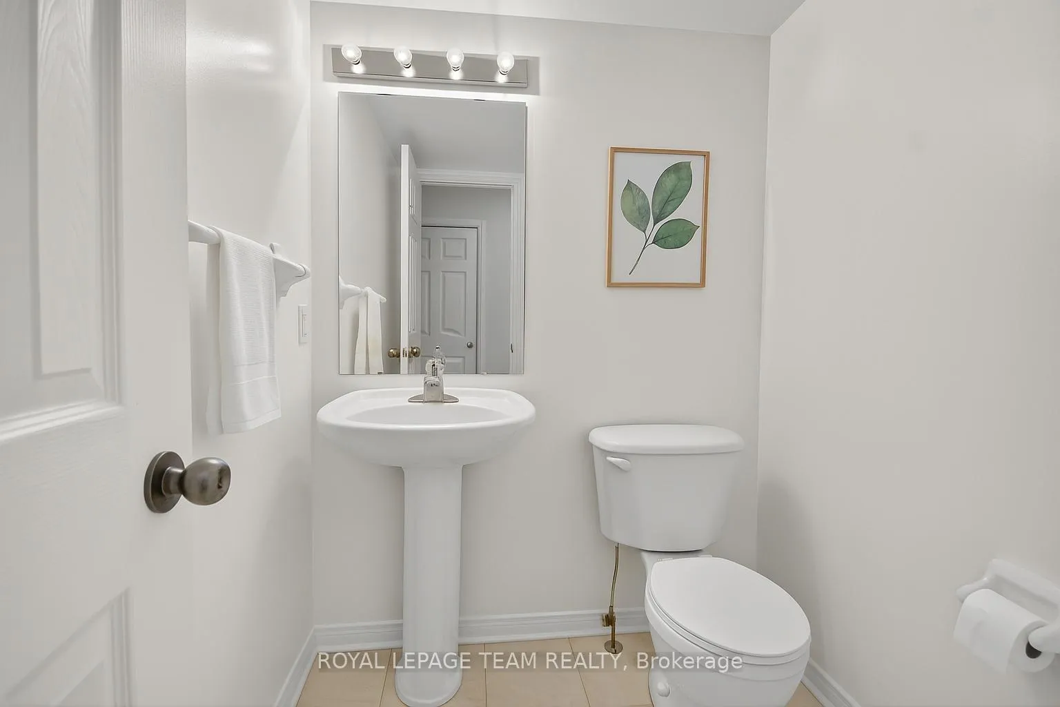 Photo 23 of 114 Wharhol Private, Ottawa, Westcliffe Estates — HOMEH