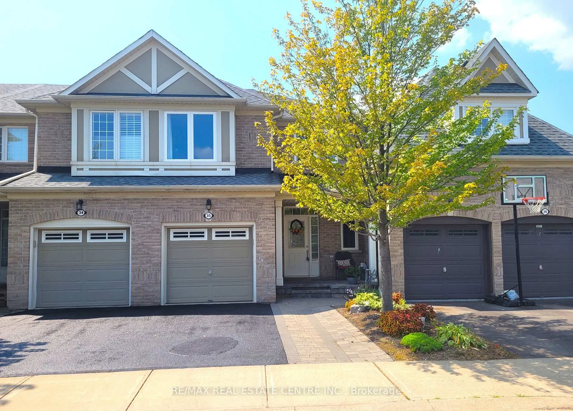 Front of Unit 35, 2295 Rochester Circle
