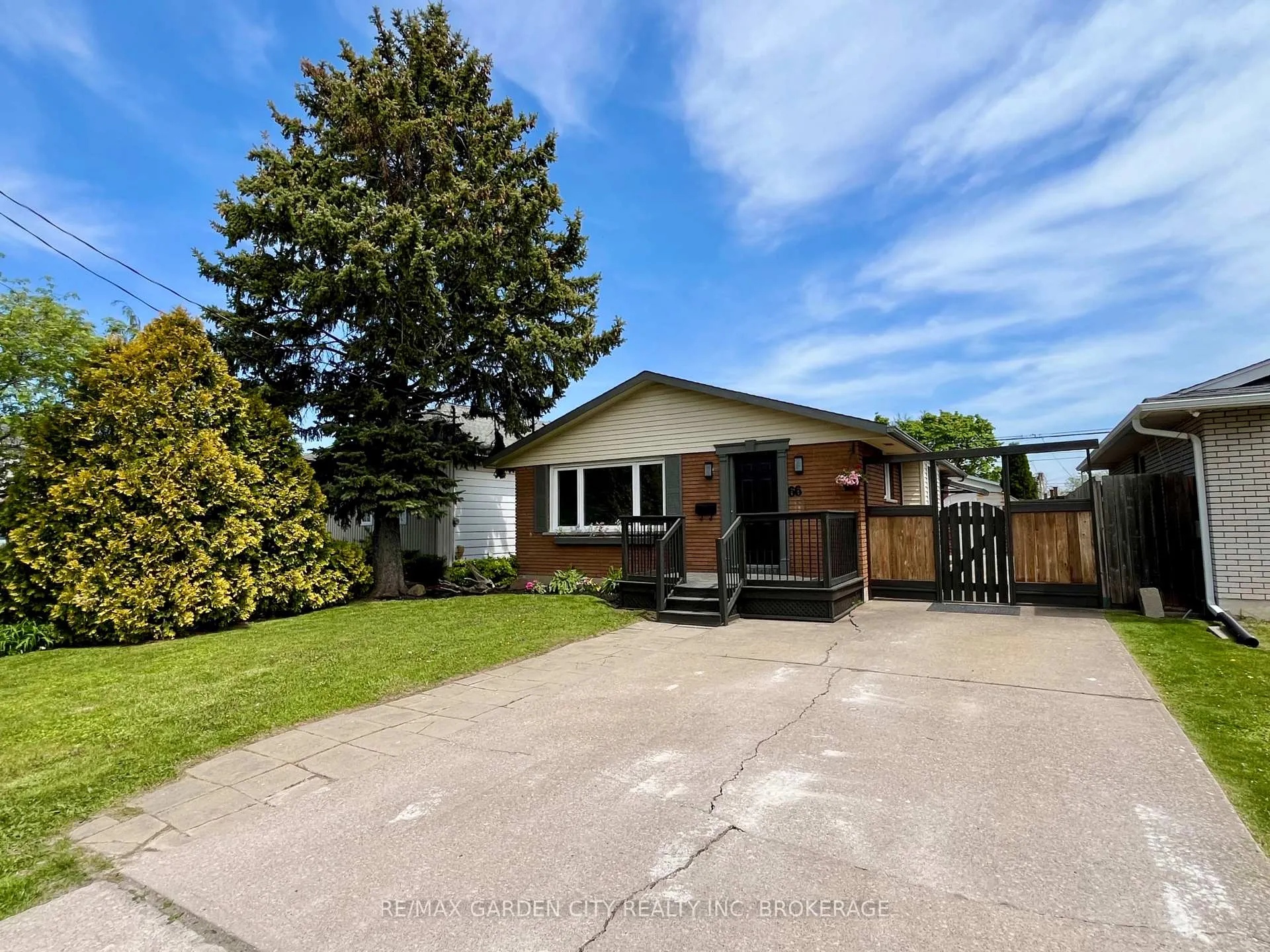 Photo 4 of 66 Martin Street, Thorold, Thorold Downtown — HOMEH