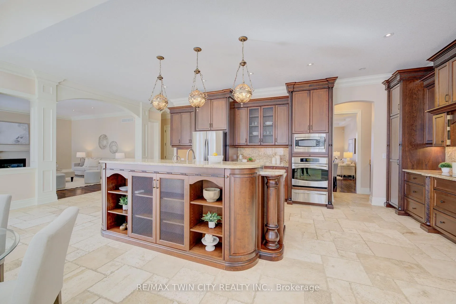 Photo 11 of 20 Jacob Gingrich Drive, Kitchener — HOMEH