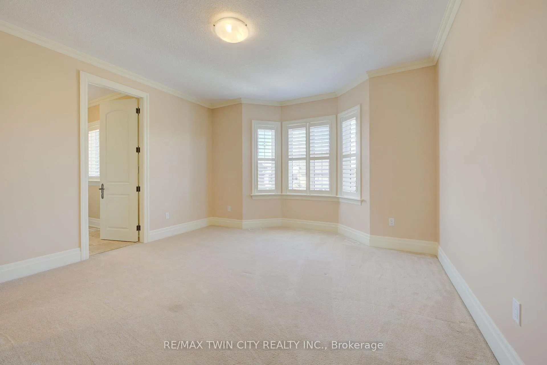 Photo 30 of 20 Jacob Gingrich Drive, Kitchener — HOMEH