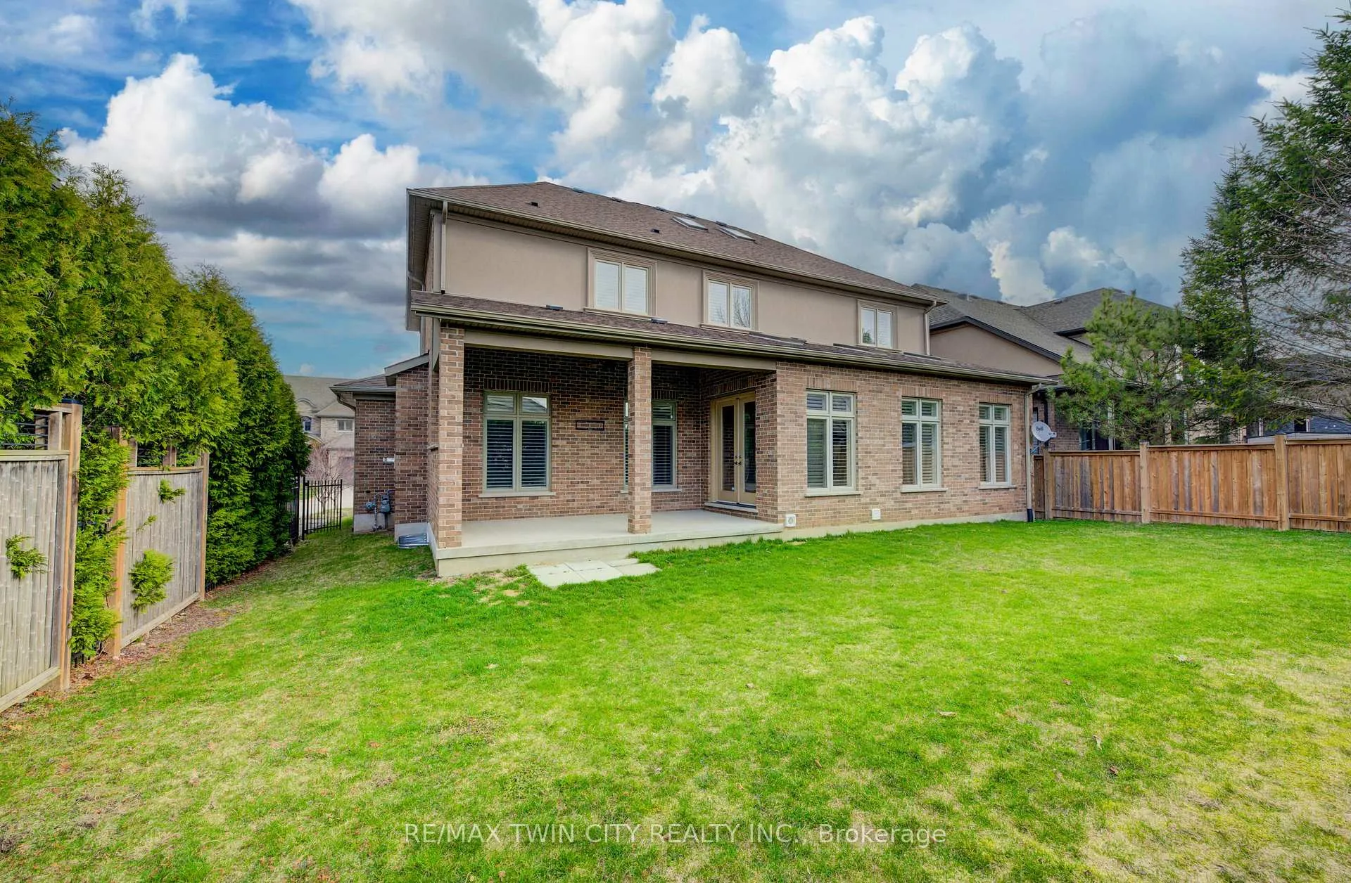 Photo 44 of 20 Jacob Gingrich Drive, Kitchener — HOMEH