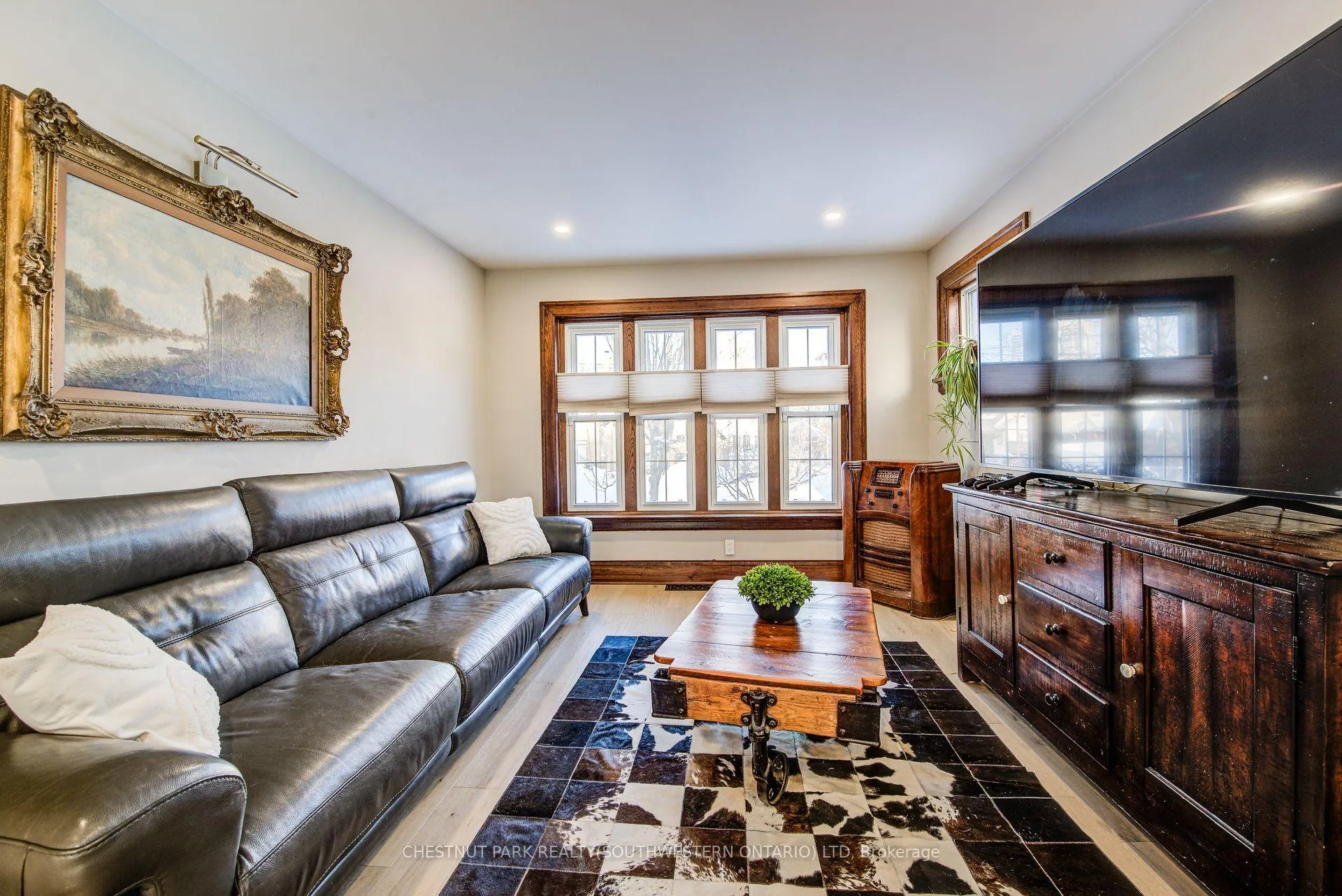 Photo 9 of 107 Earl Street, Kitchener — HOMEH