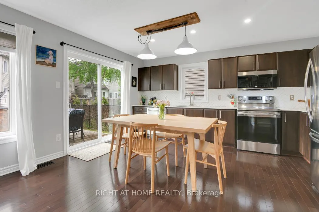 Photo 7 of 414 Vendevale Avenue, Ottawa, Stittsville (North) — HOMEH