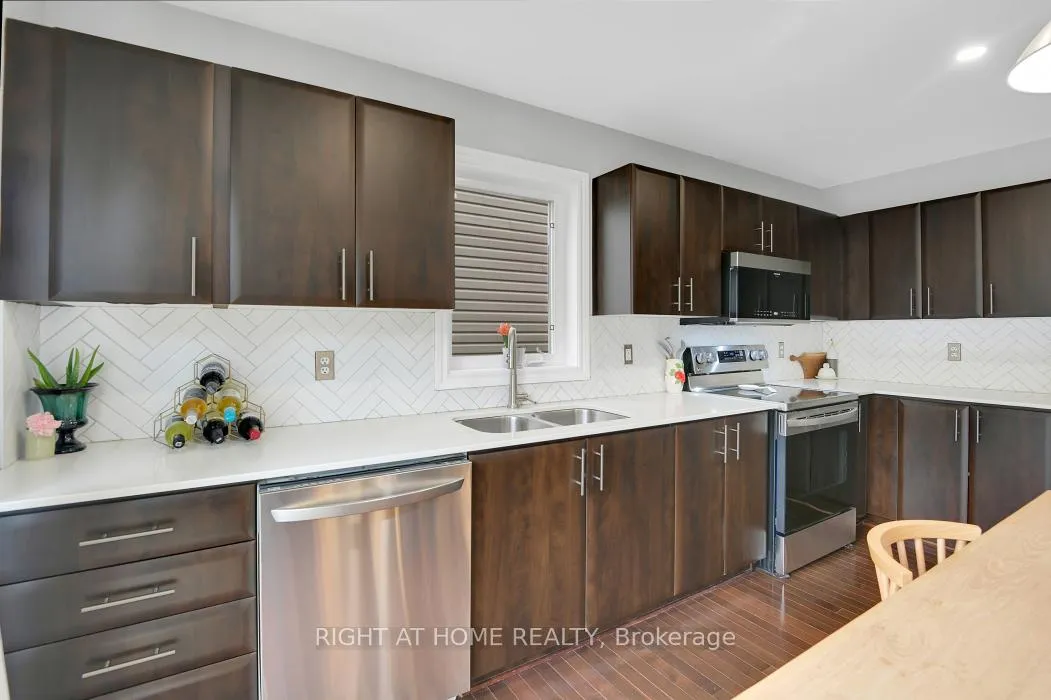 Photo 9 of 414 Vendevale Avenue, Ottawa, Stittsville (North) — HOMEH