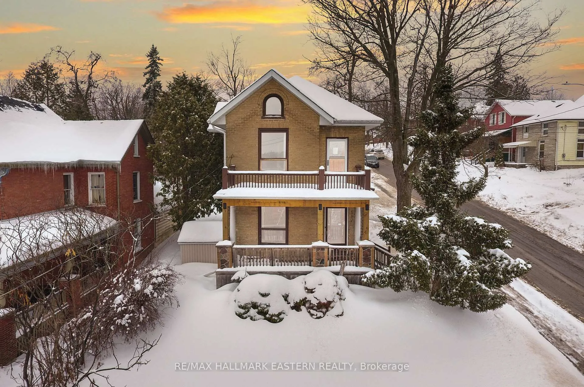 Photo 2 of 597 Bethune Street, Peterborough, Town Ward 3 — HOMEH