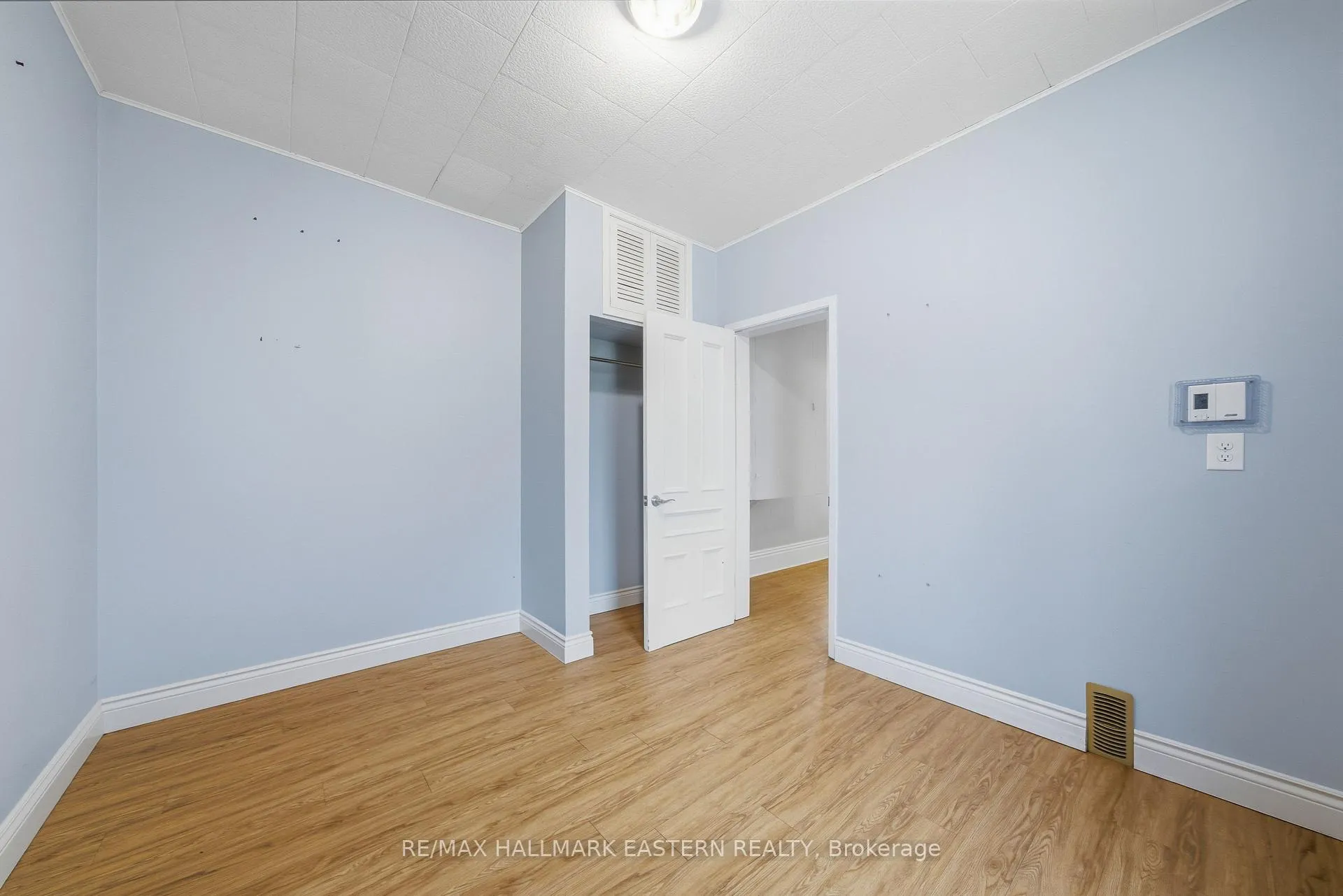 Photo 22 of 597 Bethune Street, Peterborough, Town Ward 3 — HOMEH