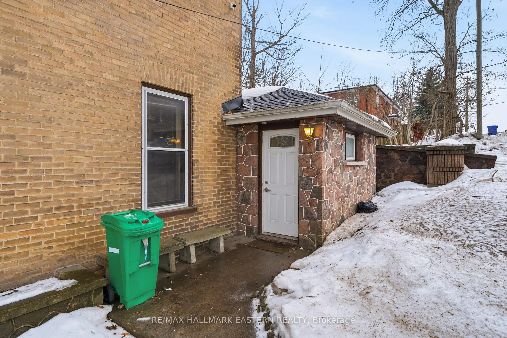 Photo 36 of 597 Bethune Street, Peterborough, Town Ward 3 — HOMEH