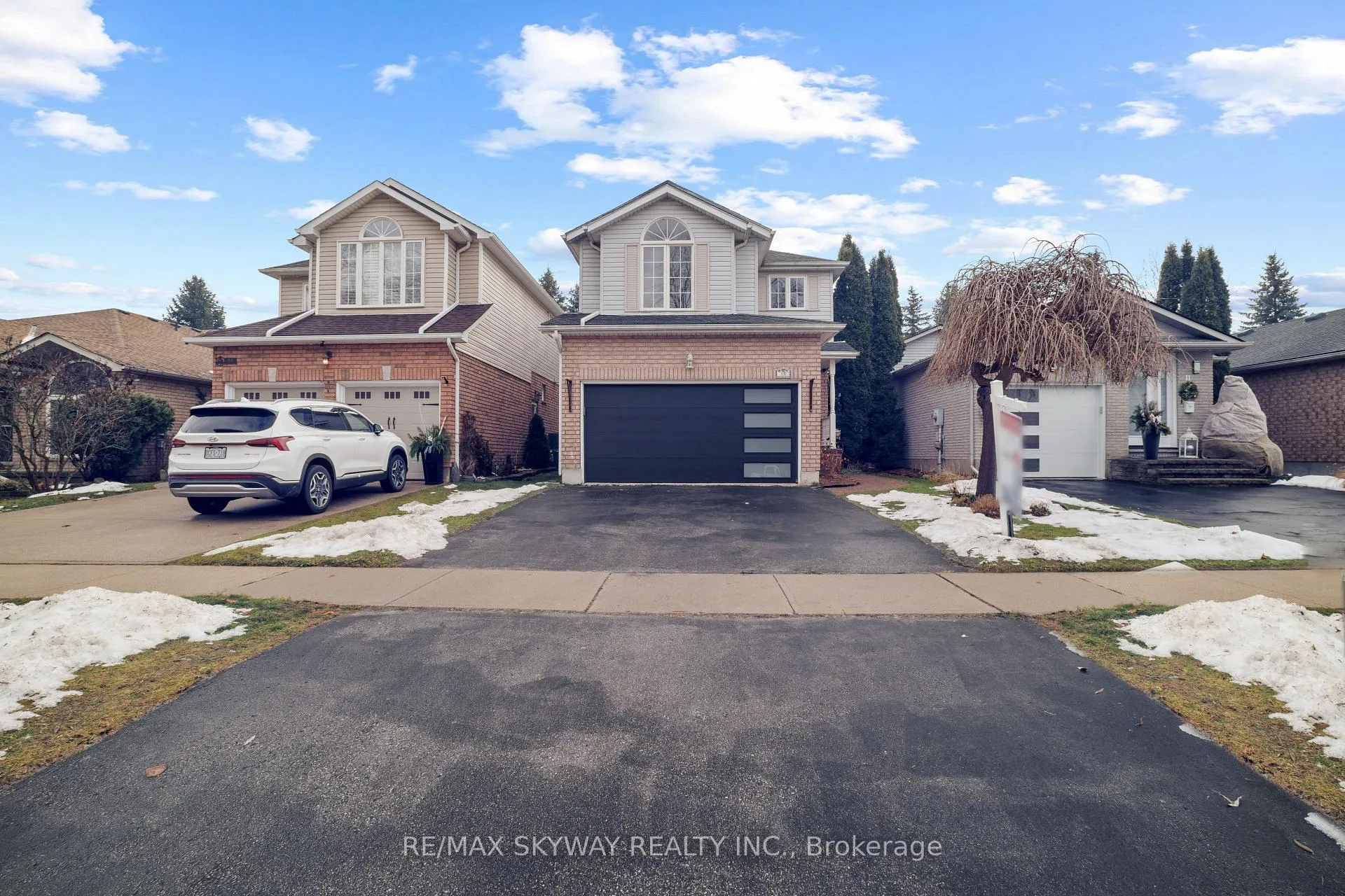 Photo 1 of 15 Briarfield Street, Kitchener, Idlewood — HOMEH