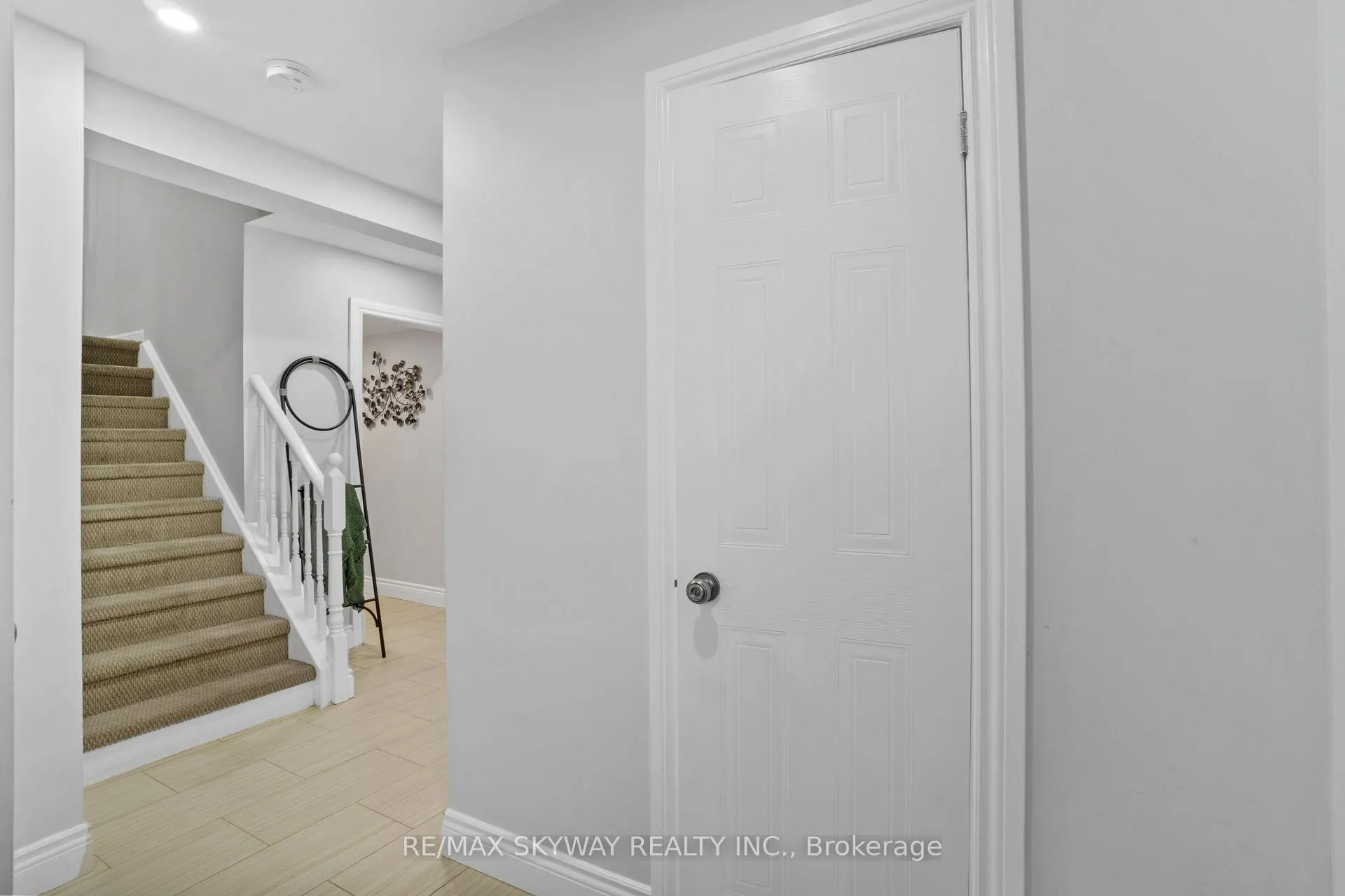 Photo 4 of 15 Briarfield Street, Kitchener, Idlewood — HOMEH